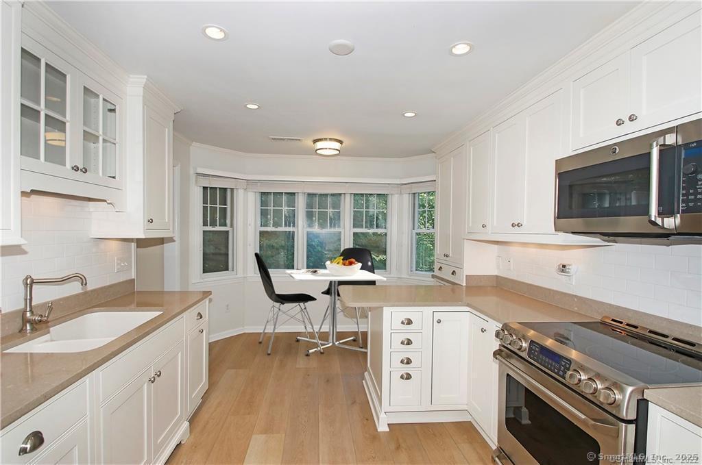 51 Forest Avenue APT 104
