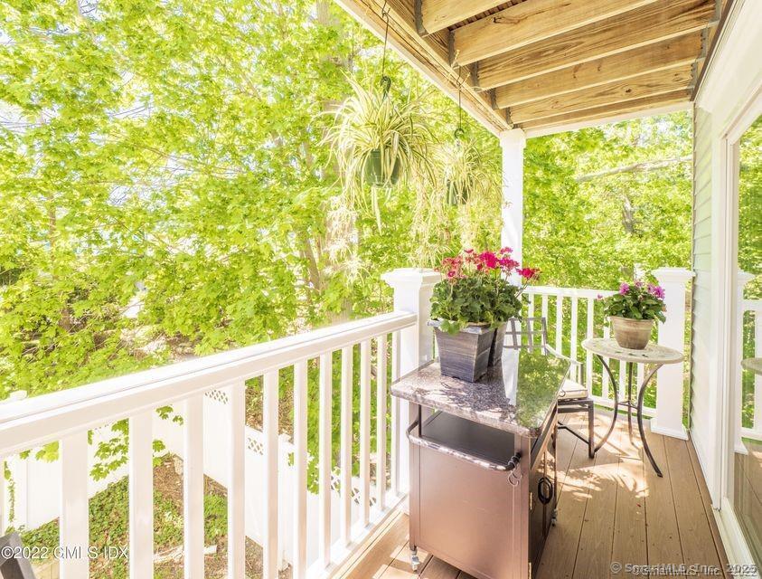 51 Forest Avenue APT 104