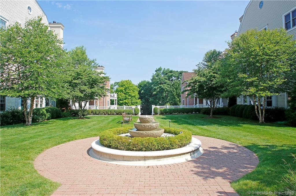 51 Forest Avenue APT 104