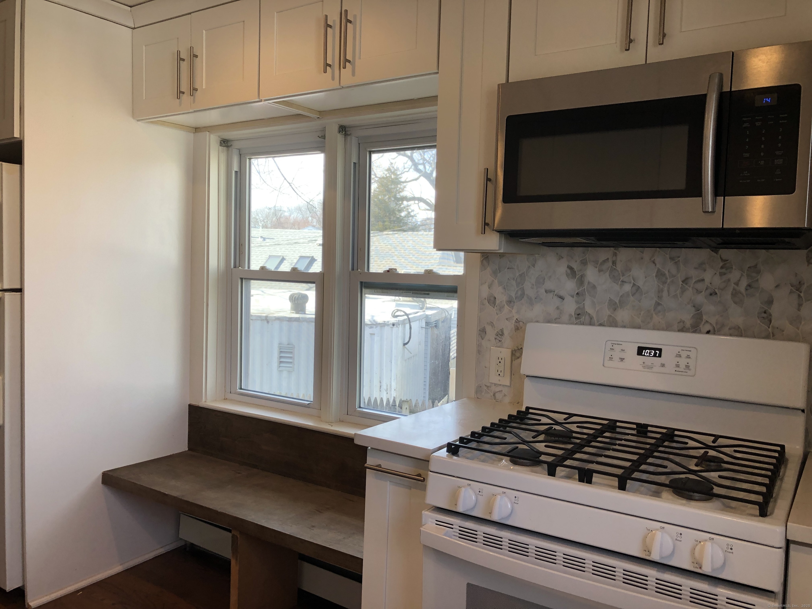 90 Iroquois Road B
