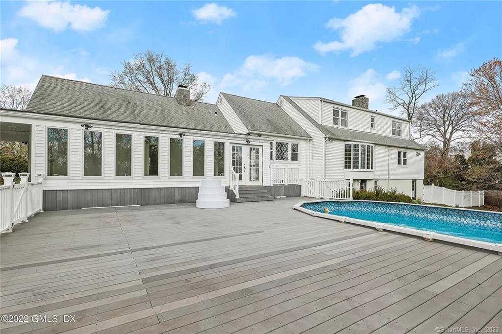 53 Stonehedge Drive South