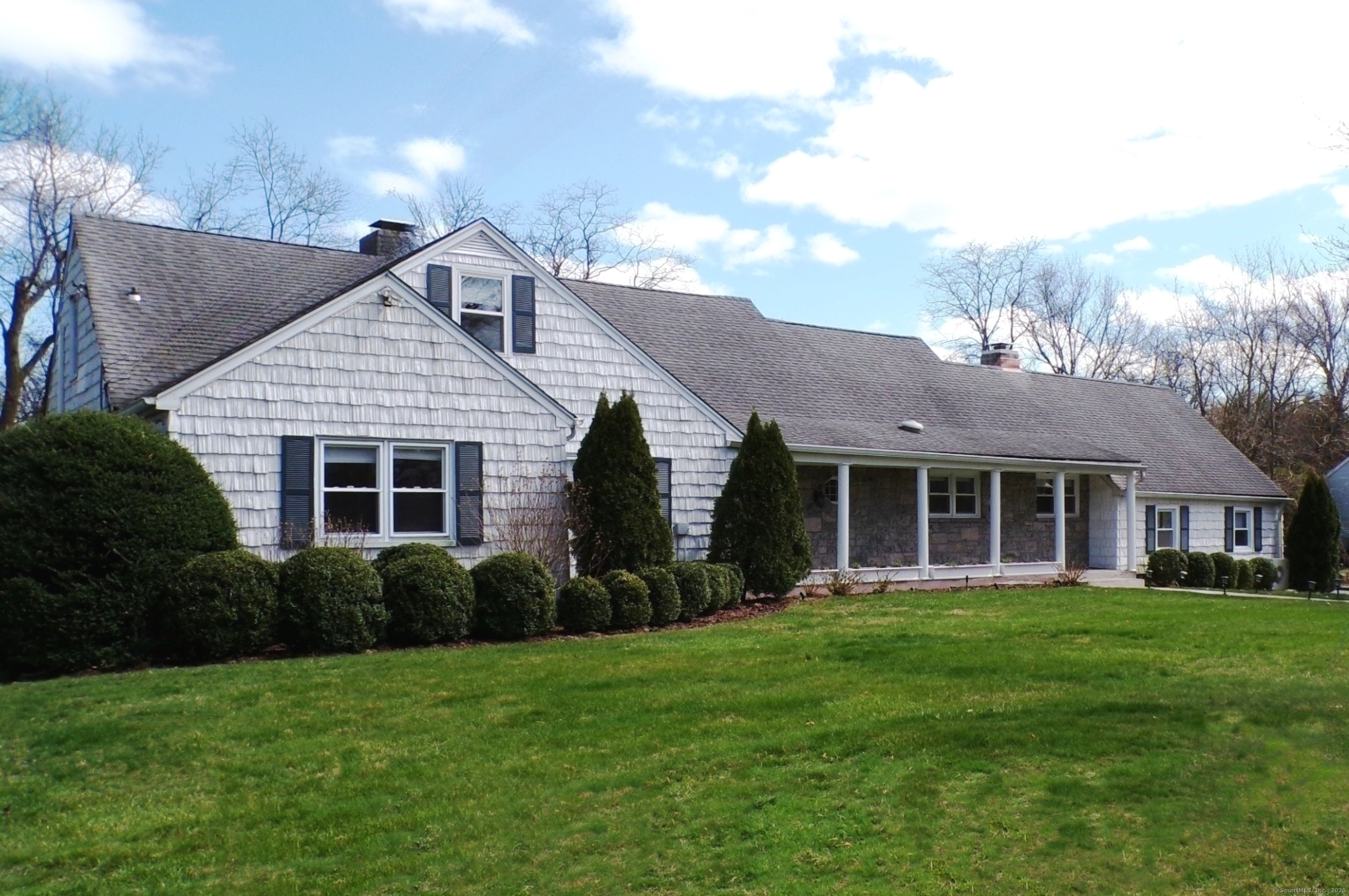 53 Stonehedge Drive South