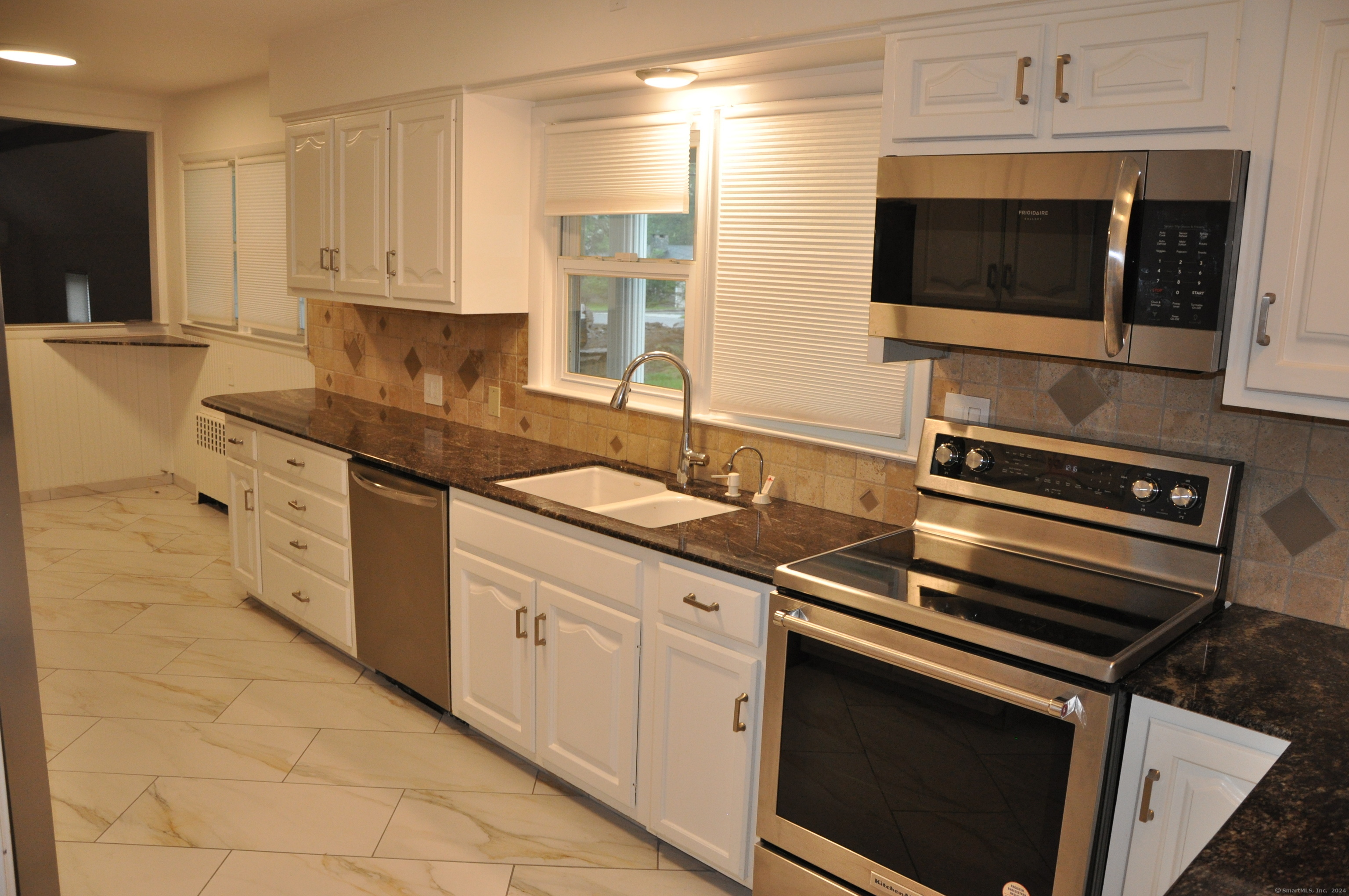 53 Stonehedge Drive South