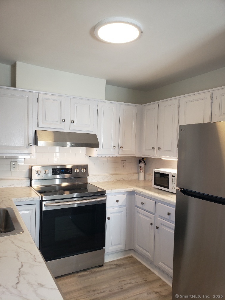 144 Pine Street APT C