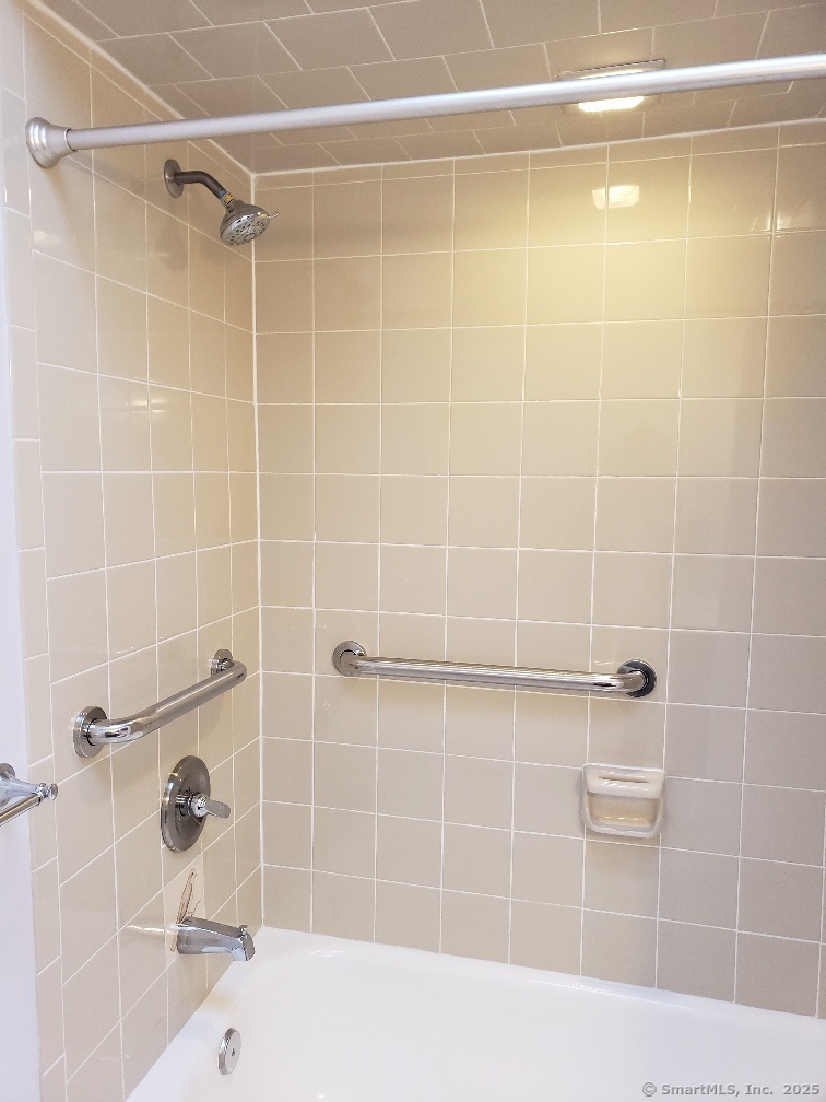 144 Pine Street APT C