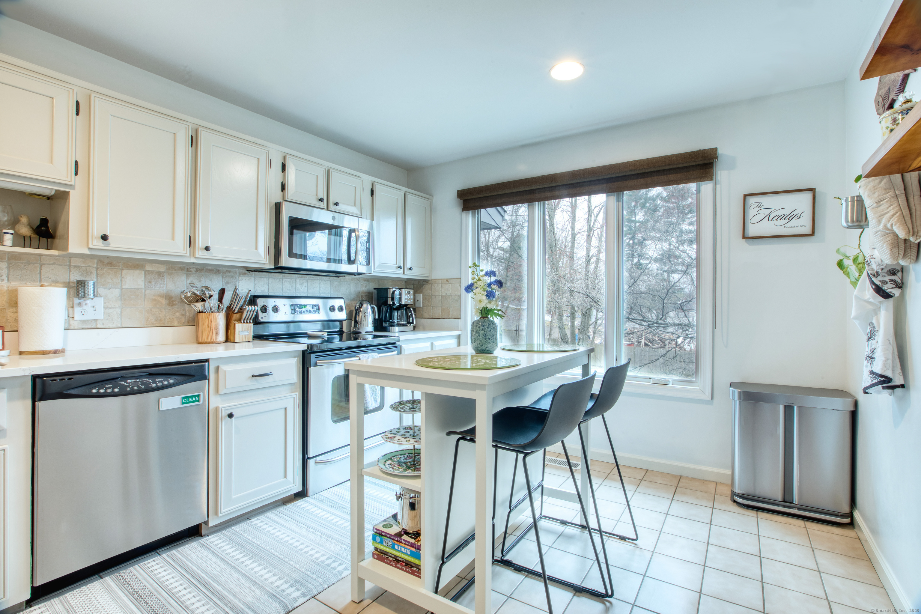 65 Wolfpit Avenue APT 2C
