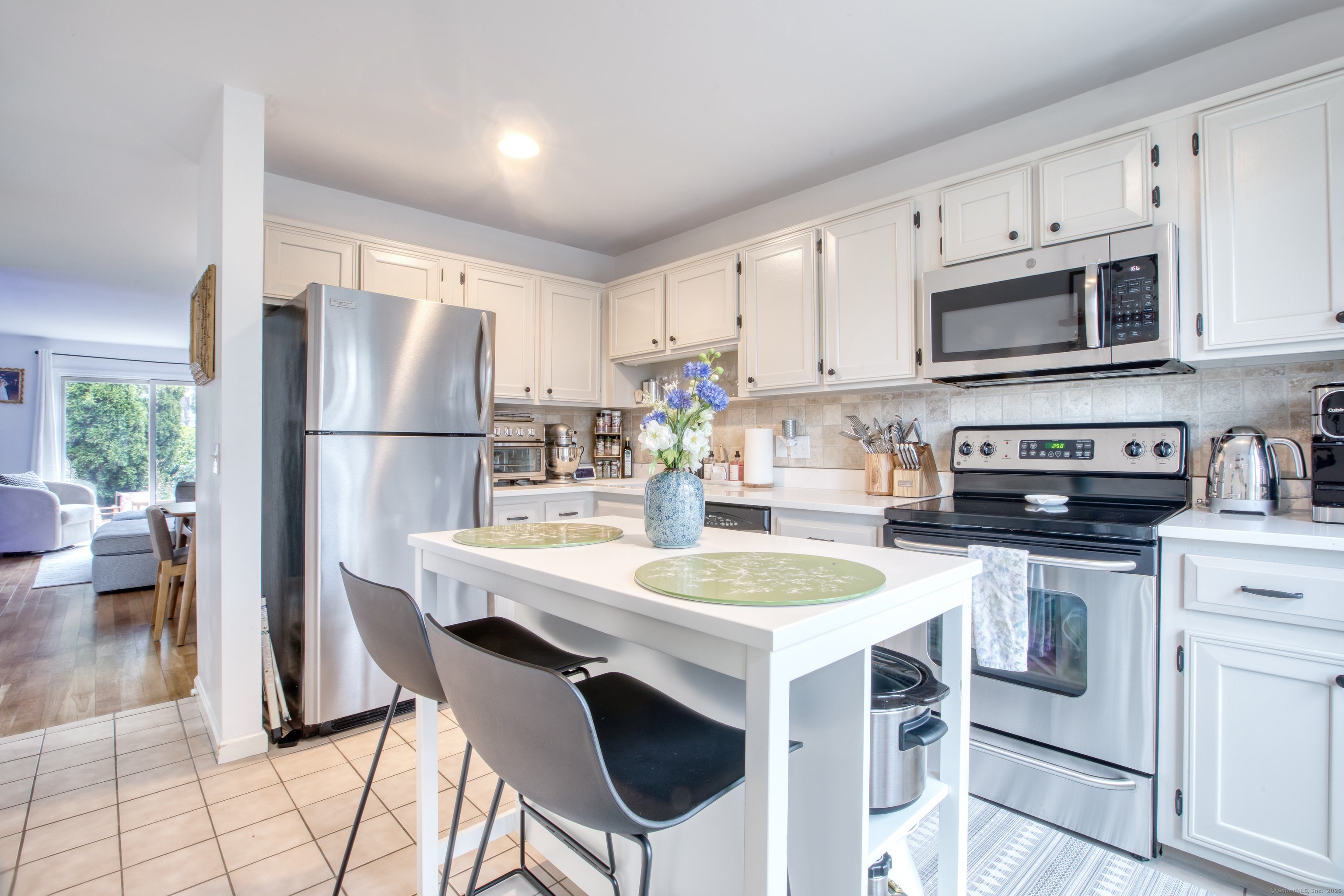 65 Wolfpit Avenue APT 2C