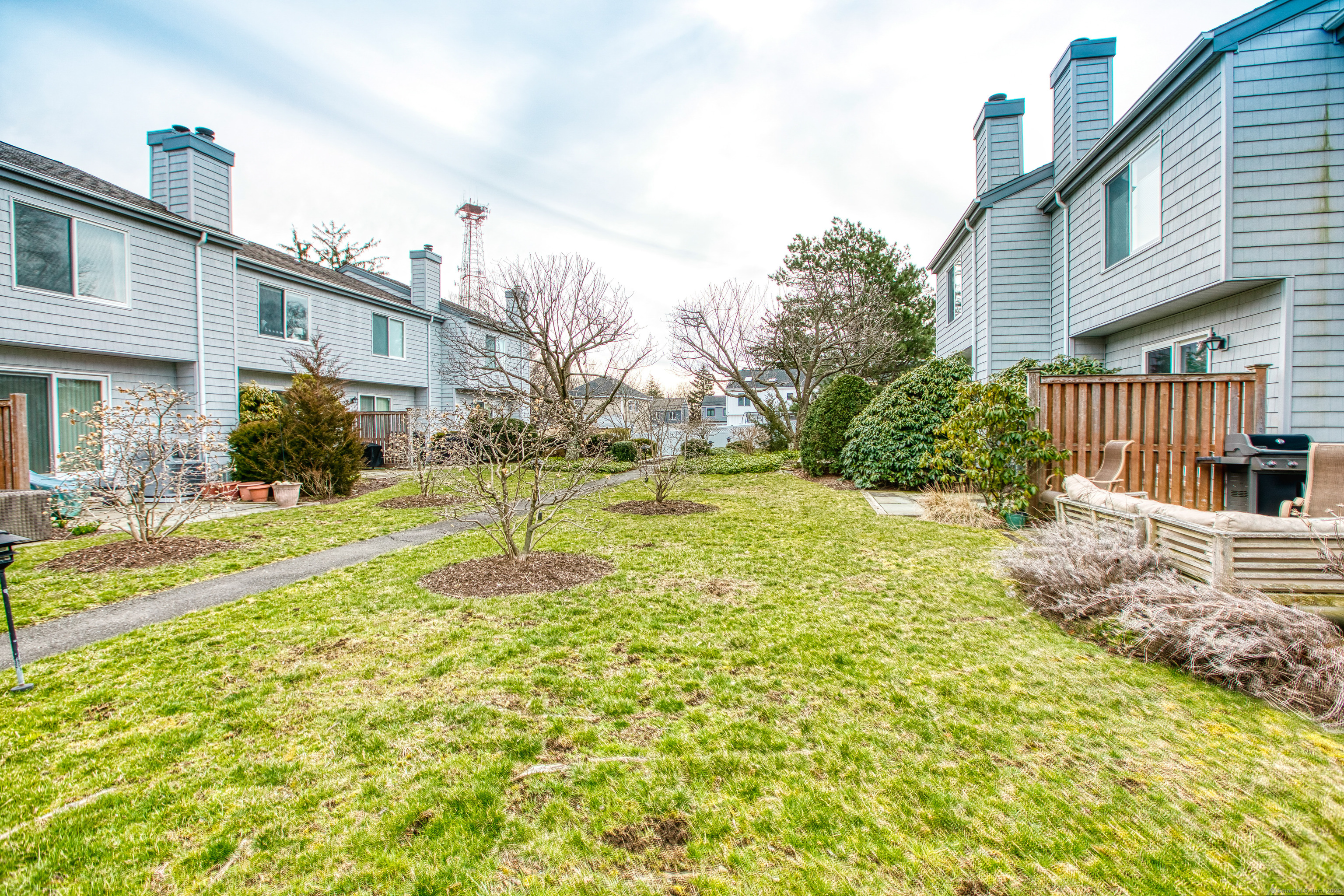 65 Wolfpit Avenue APT 2C