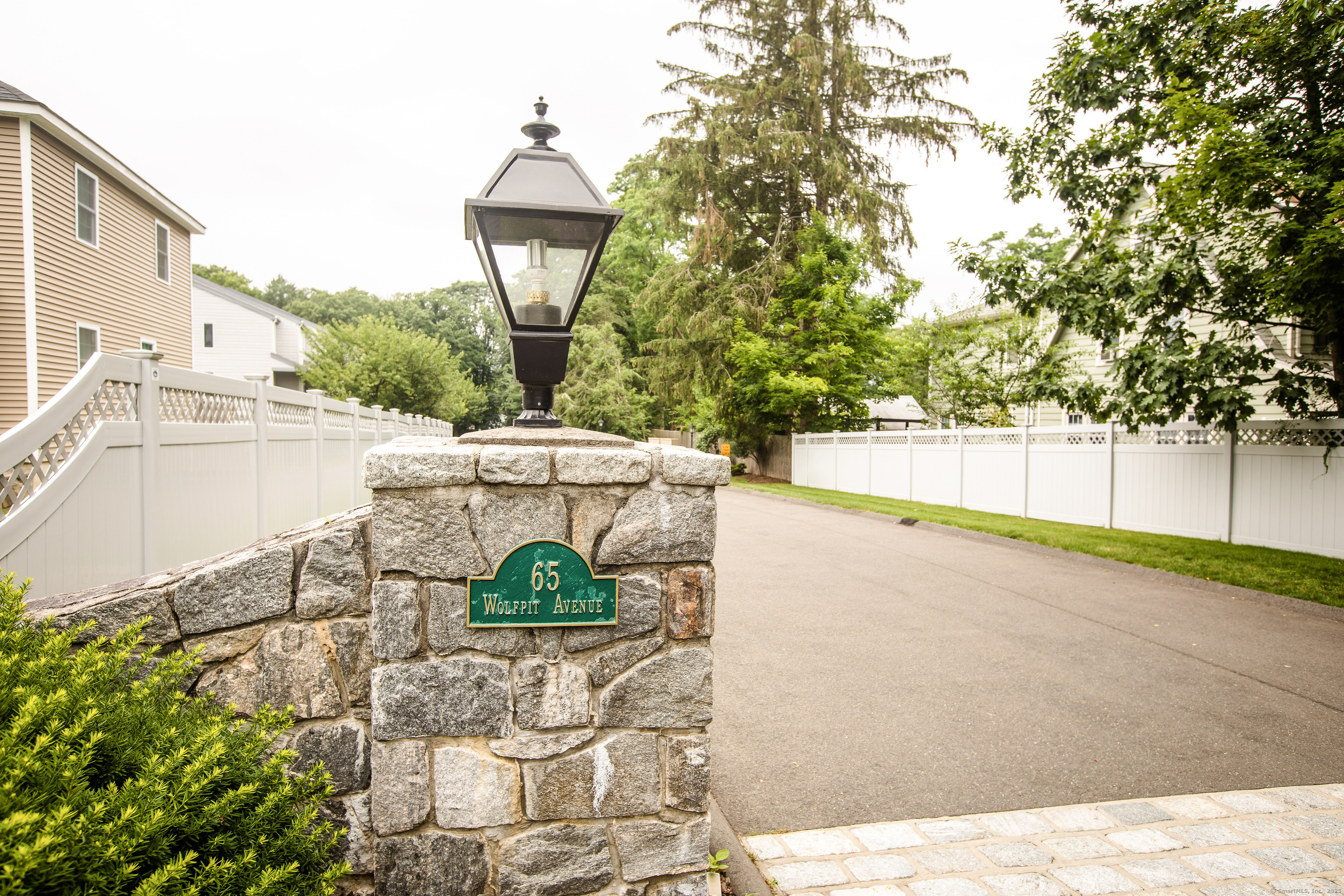 65 Wolfpit Avenue APT 2C