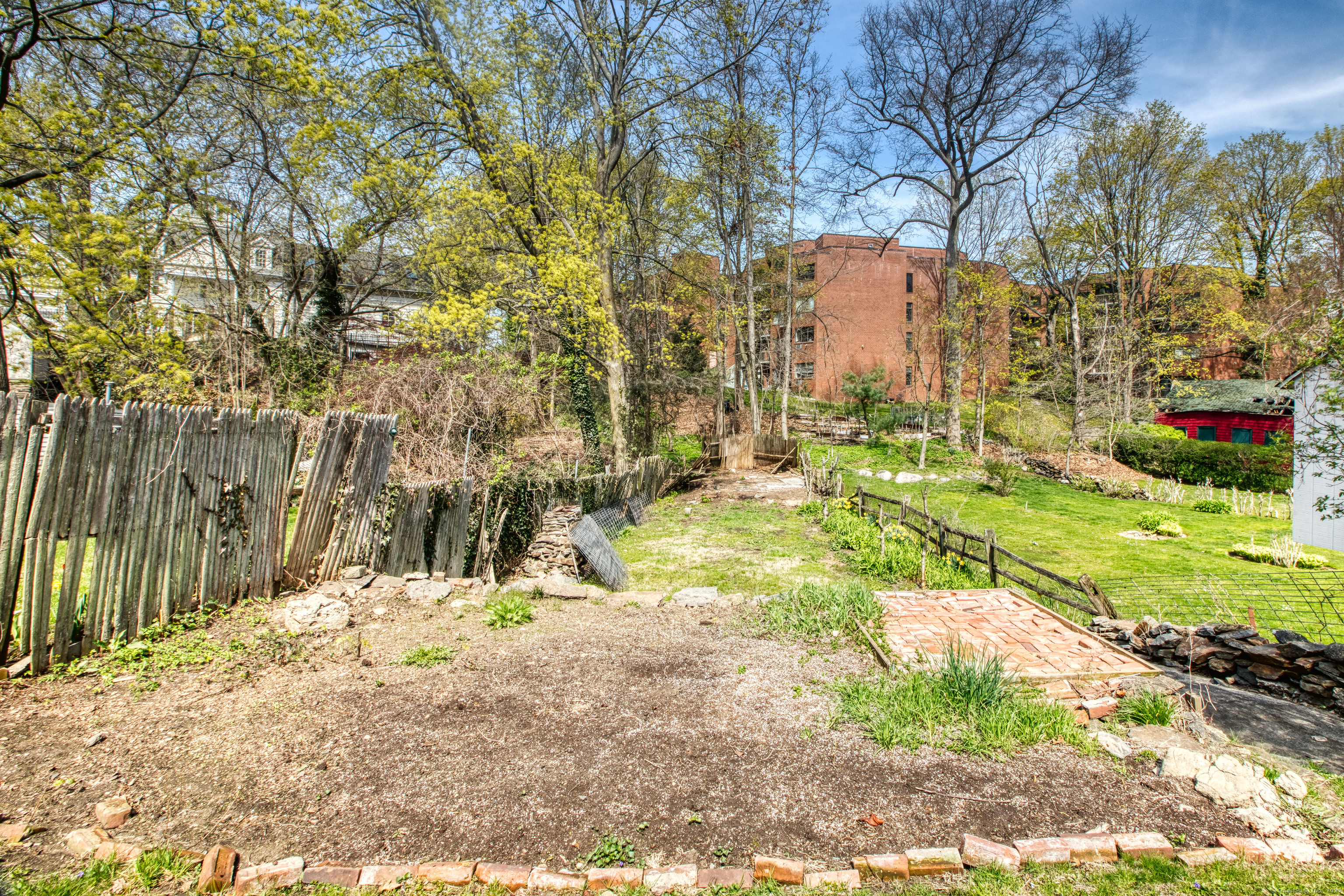 52 Locust Street