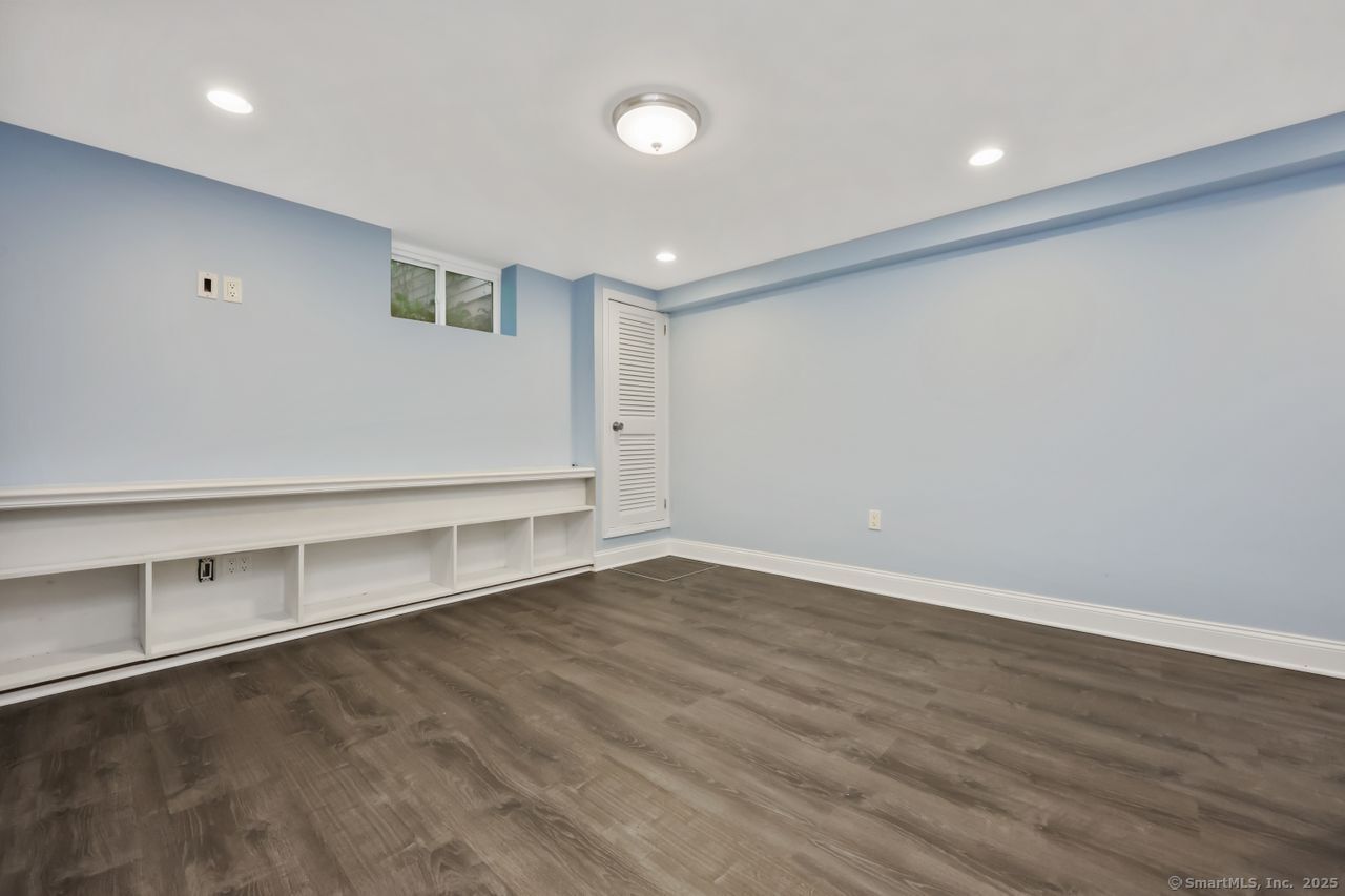 273 Sylvan Knoll