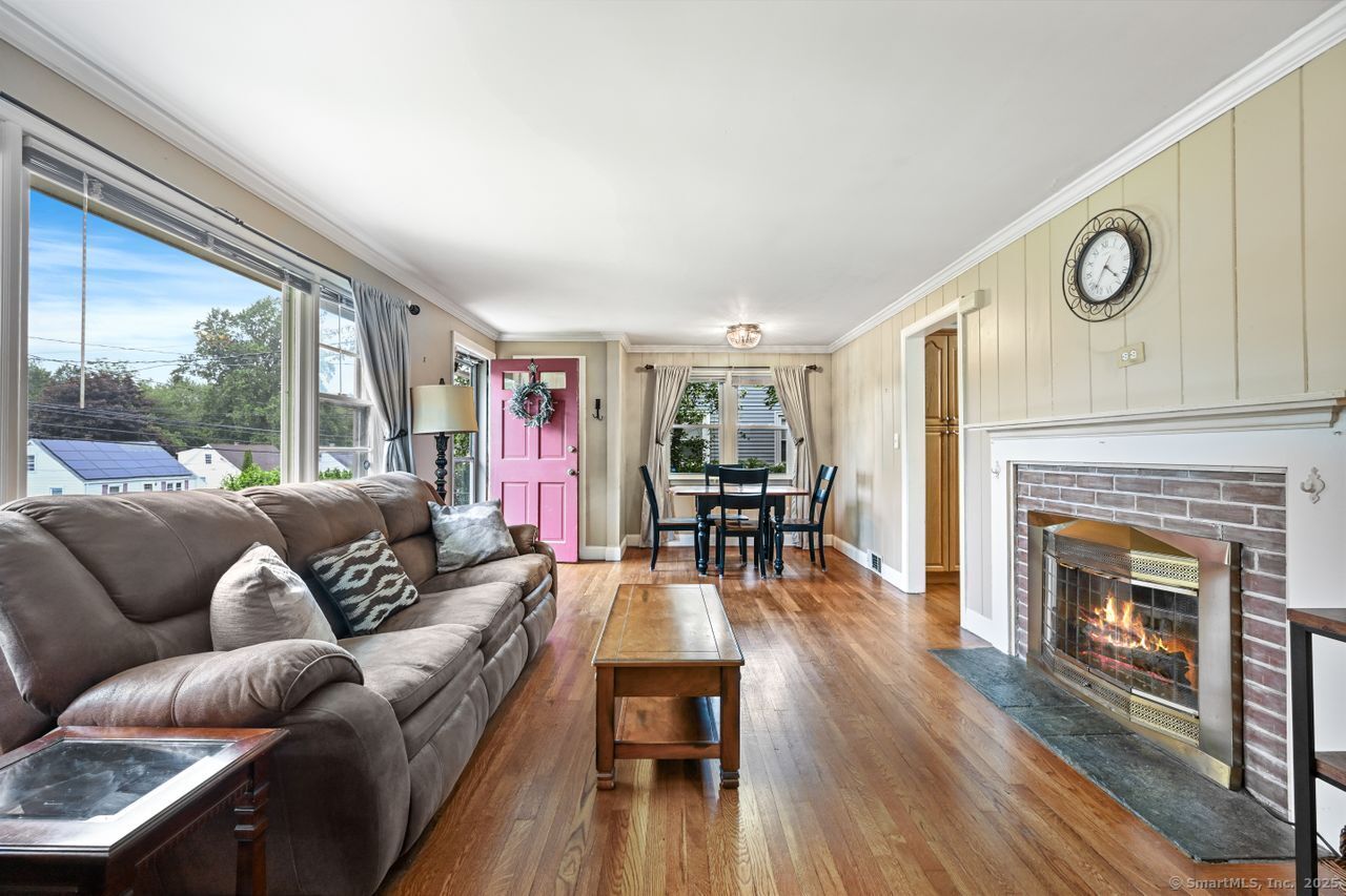 16 Eagle Road