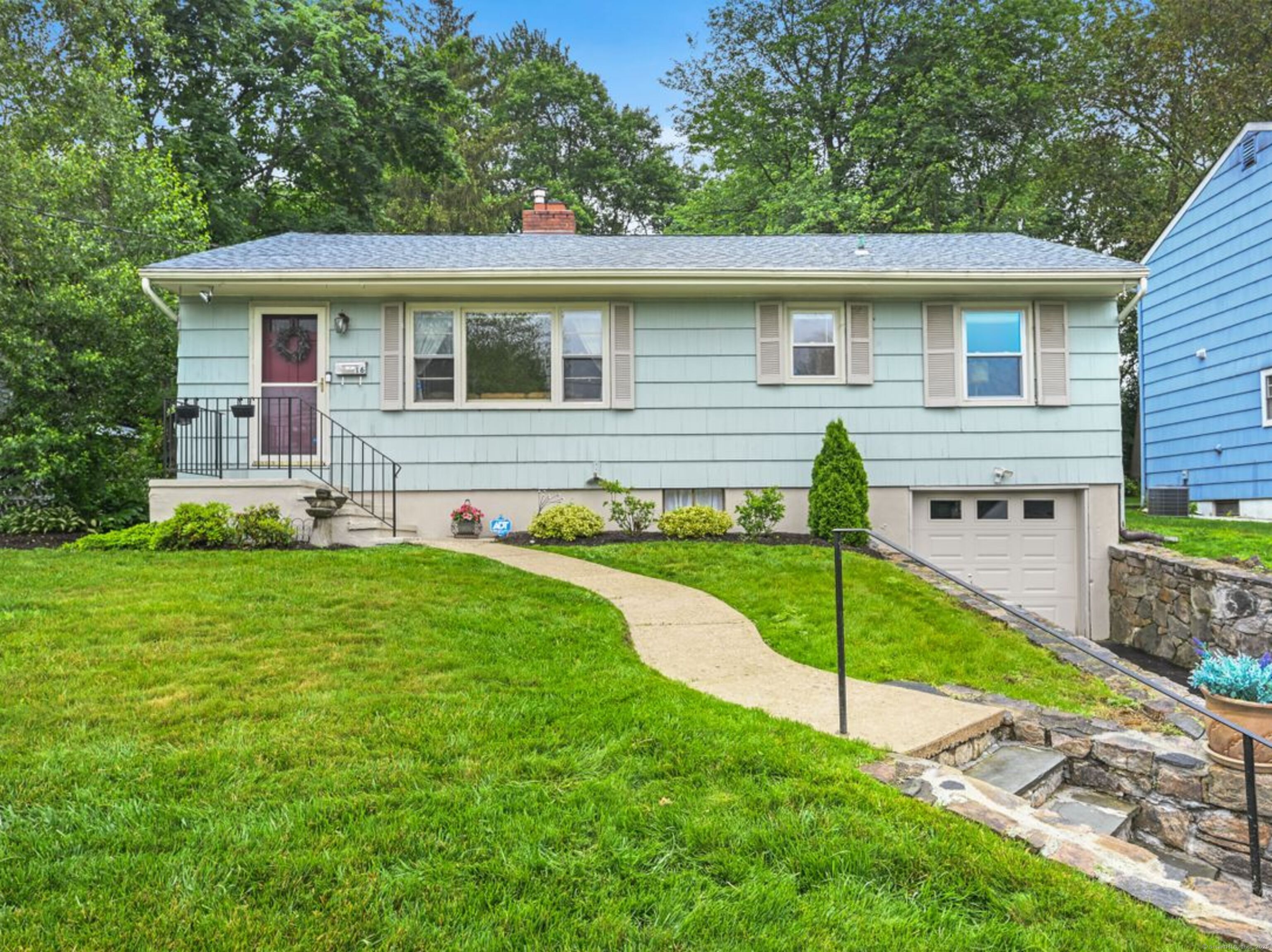 16 Eagle Road