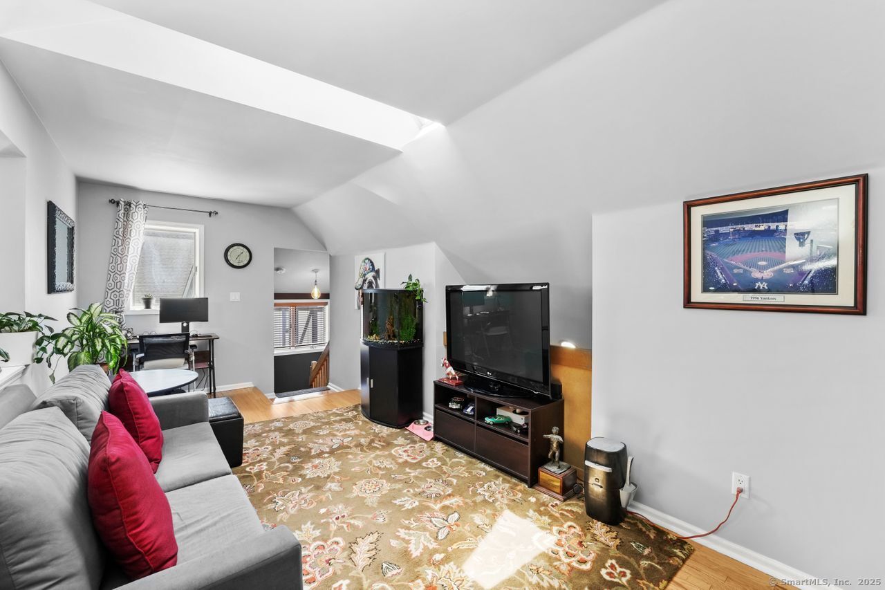 668 Glenbrook Road