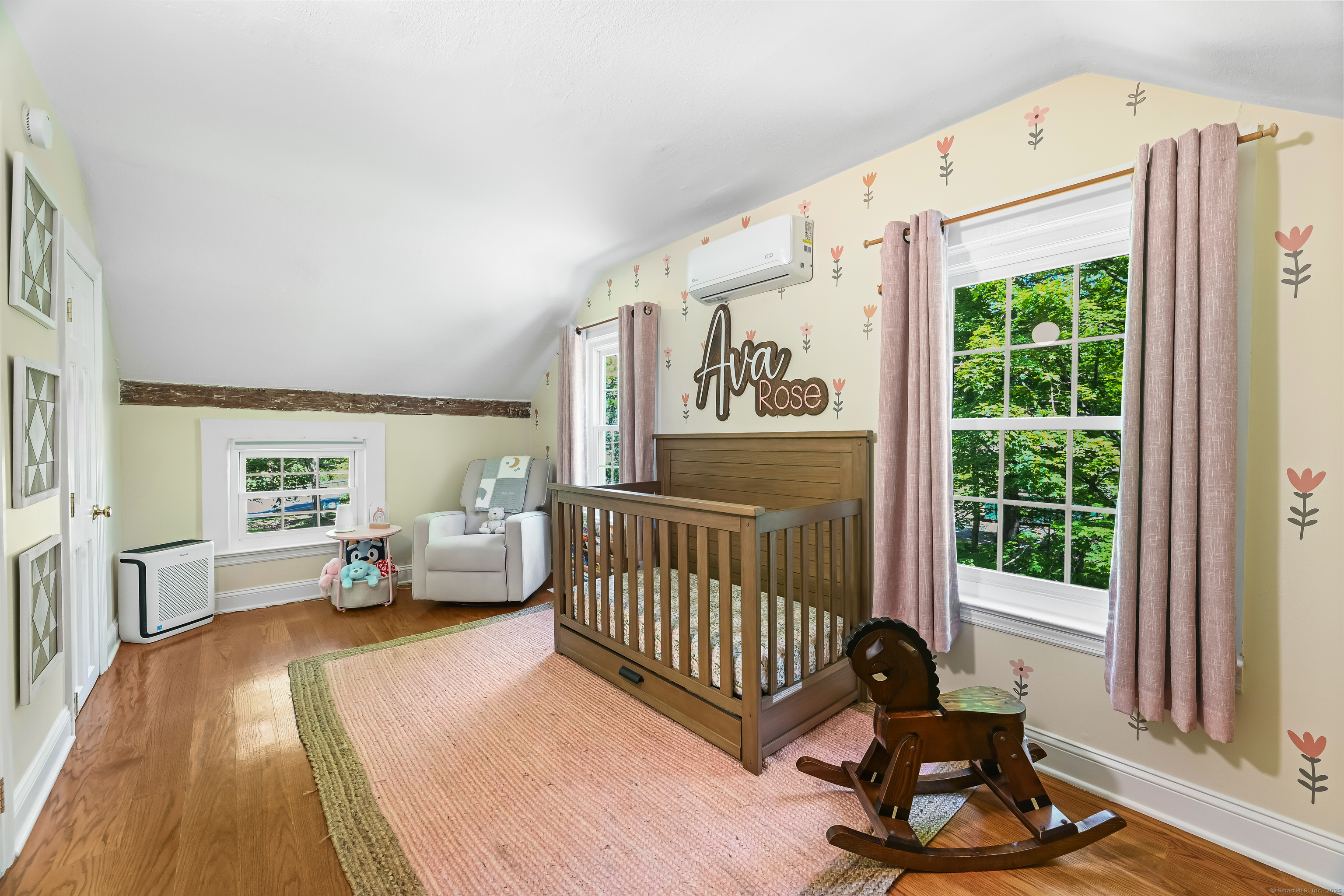 5 Hunting Ridge Road