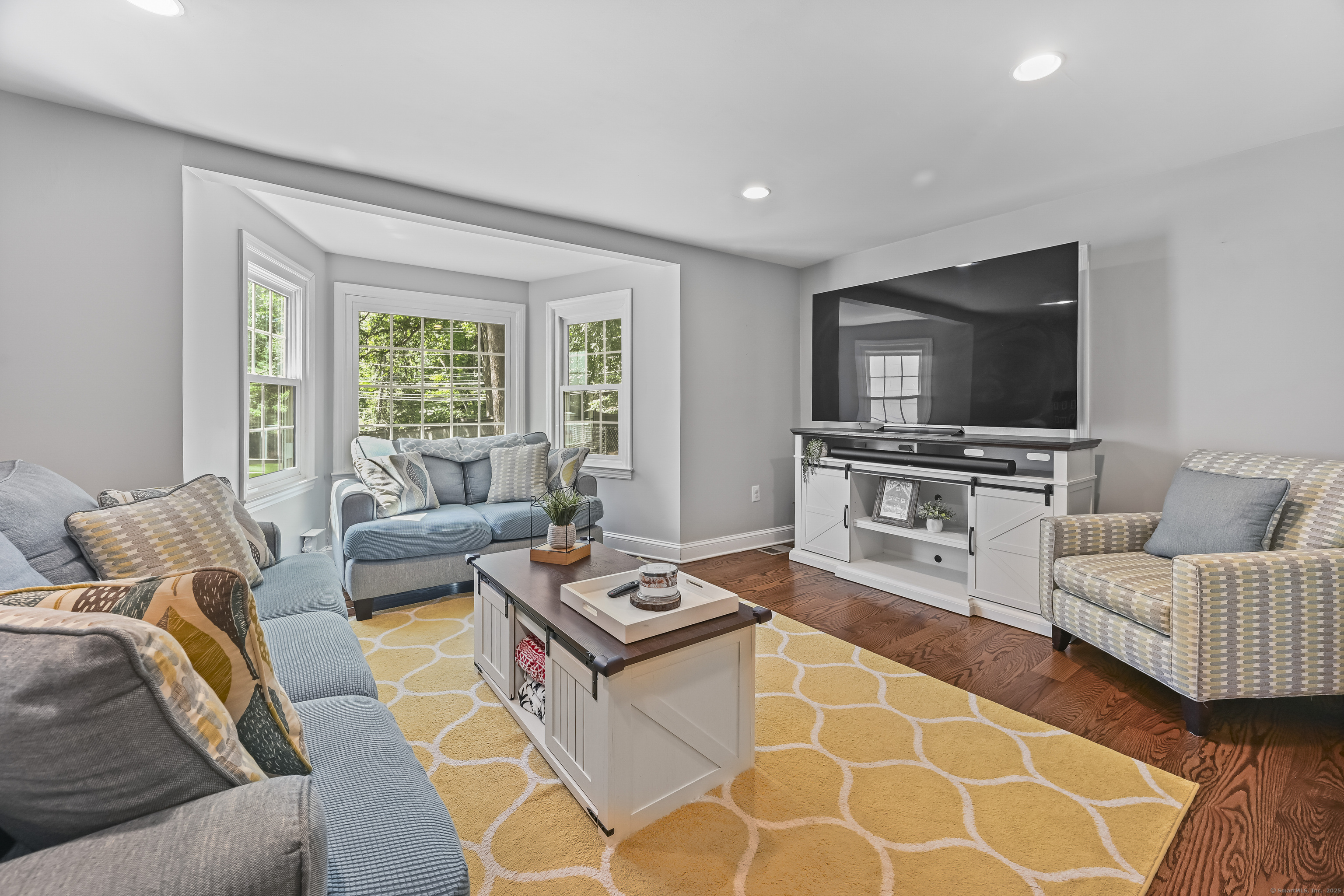 5 Hunting Ridge Road