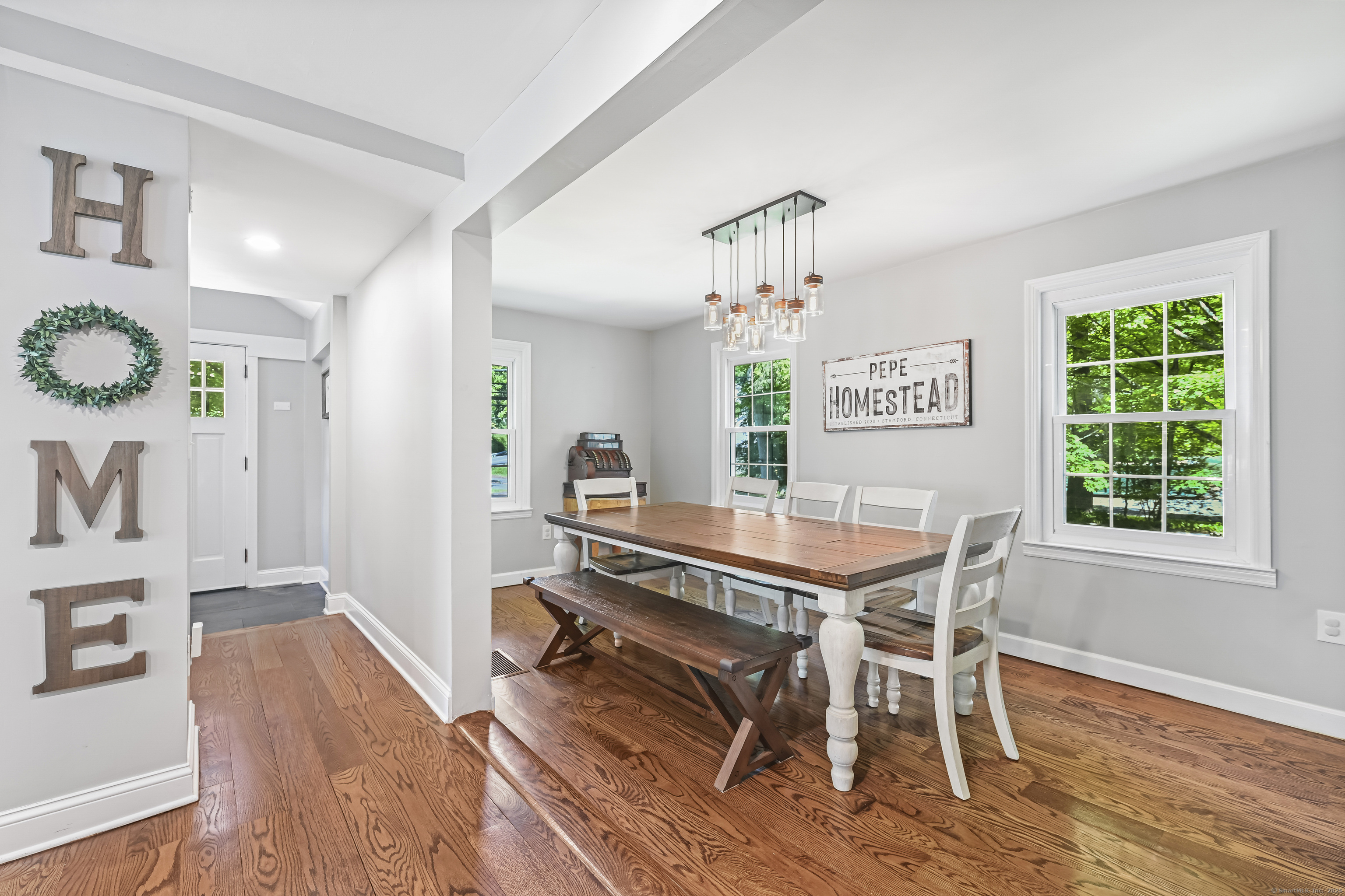 5 Hunting Ridge Road