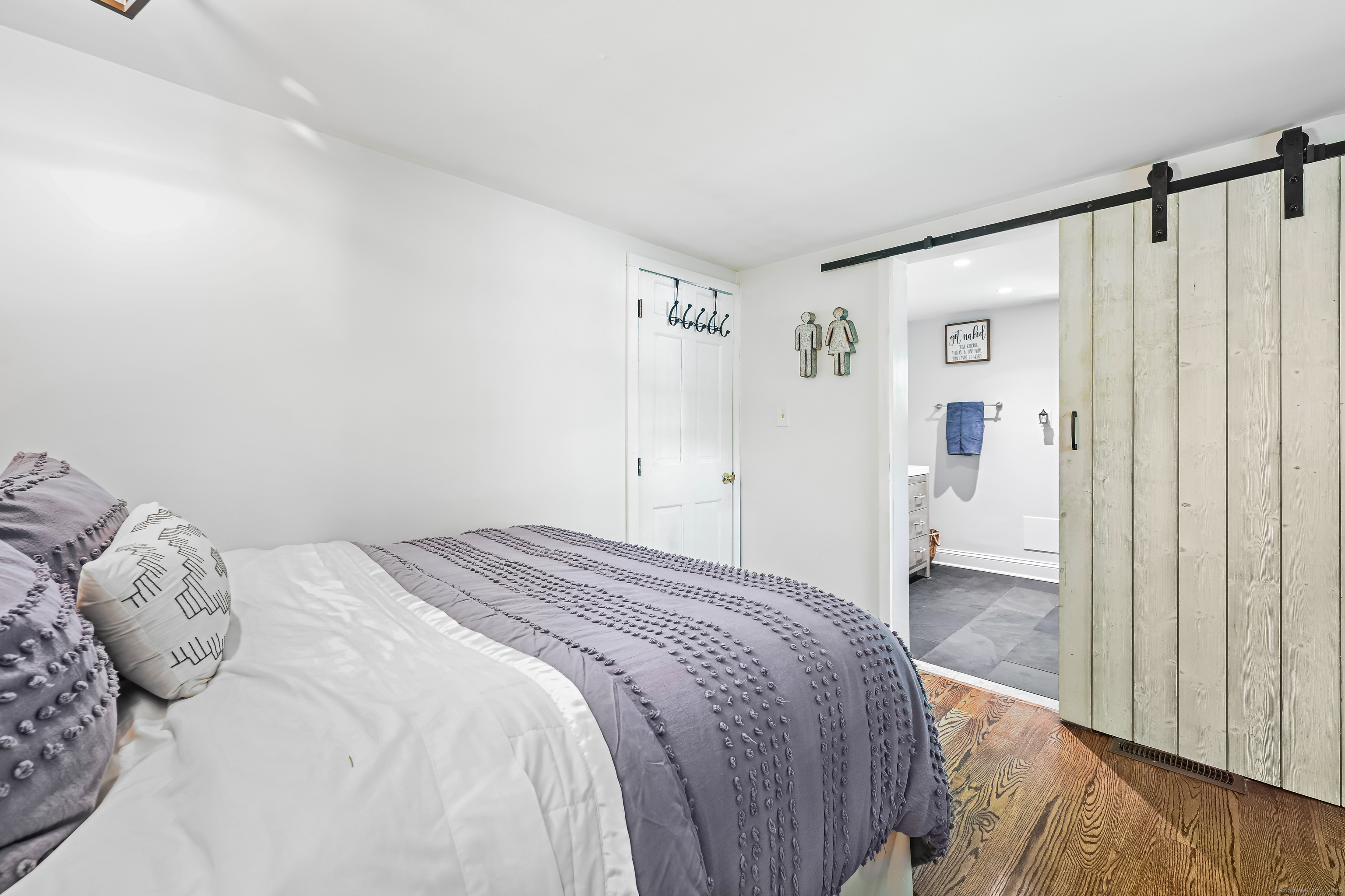 5 Hunting Ridge Road