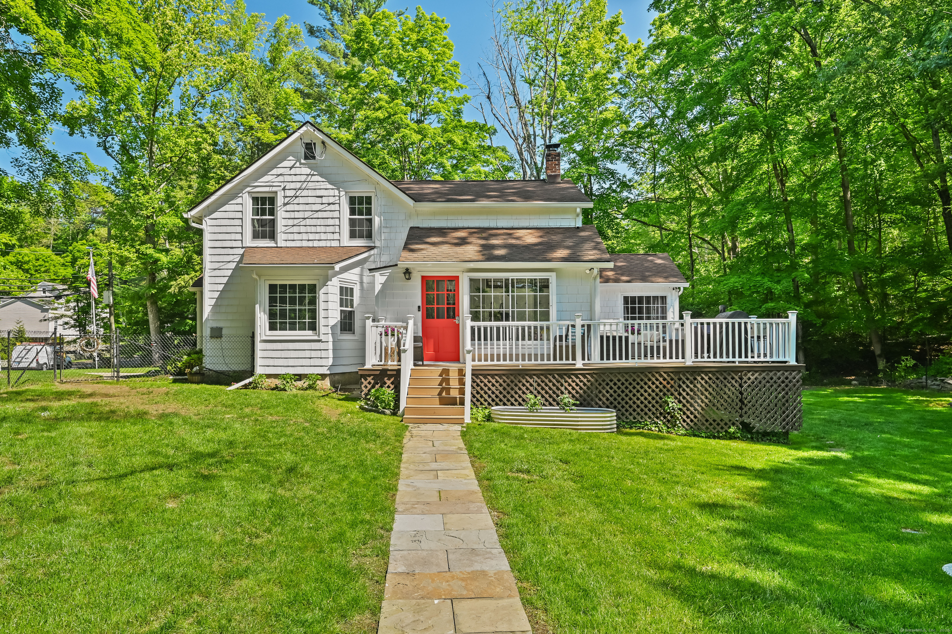 5 Hunting Ridge Road