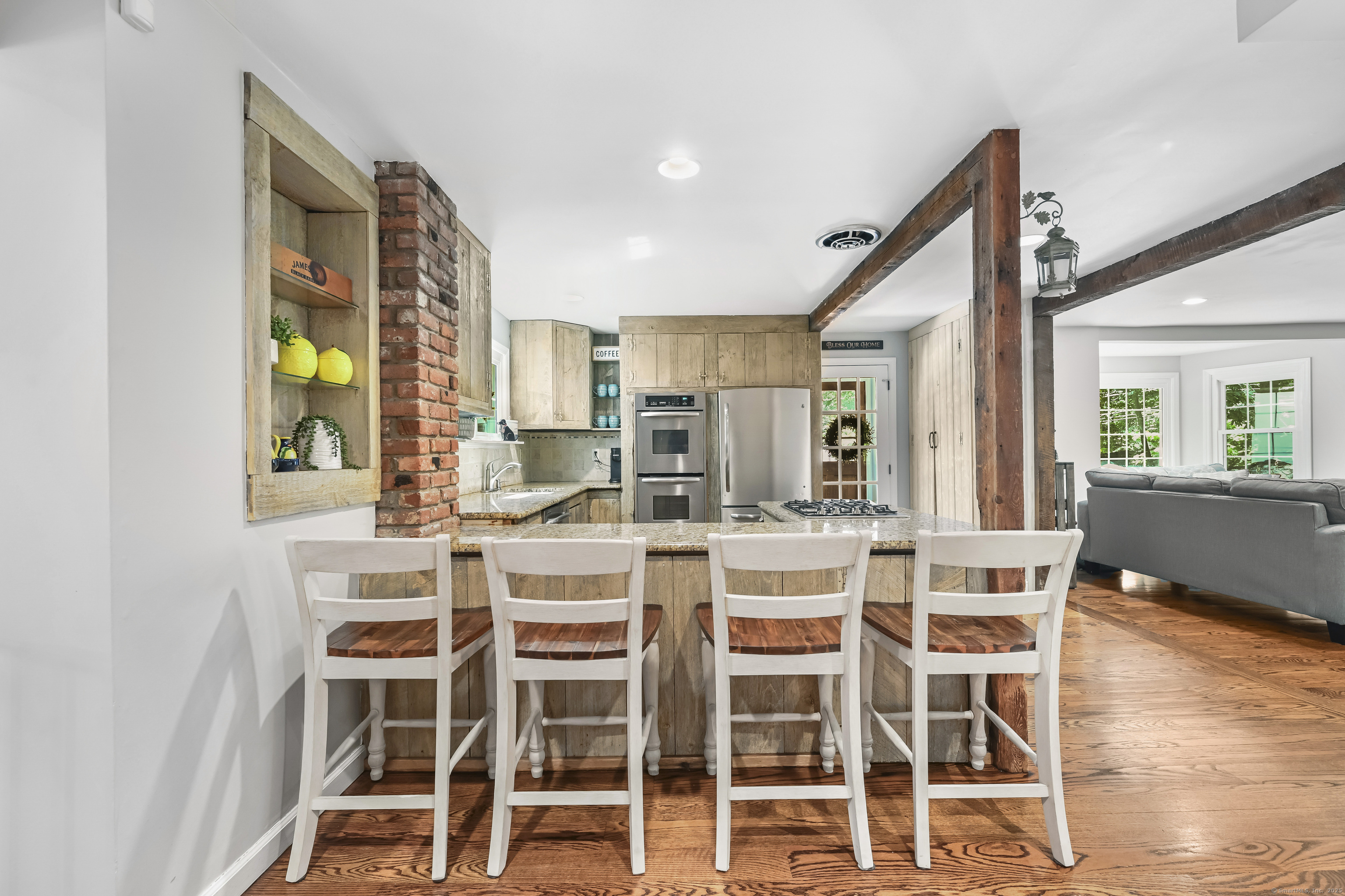 5 Hunting Ridge Road