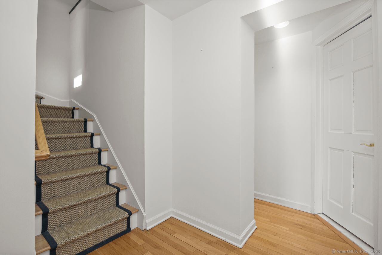 15 lafayette Court 1B