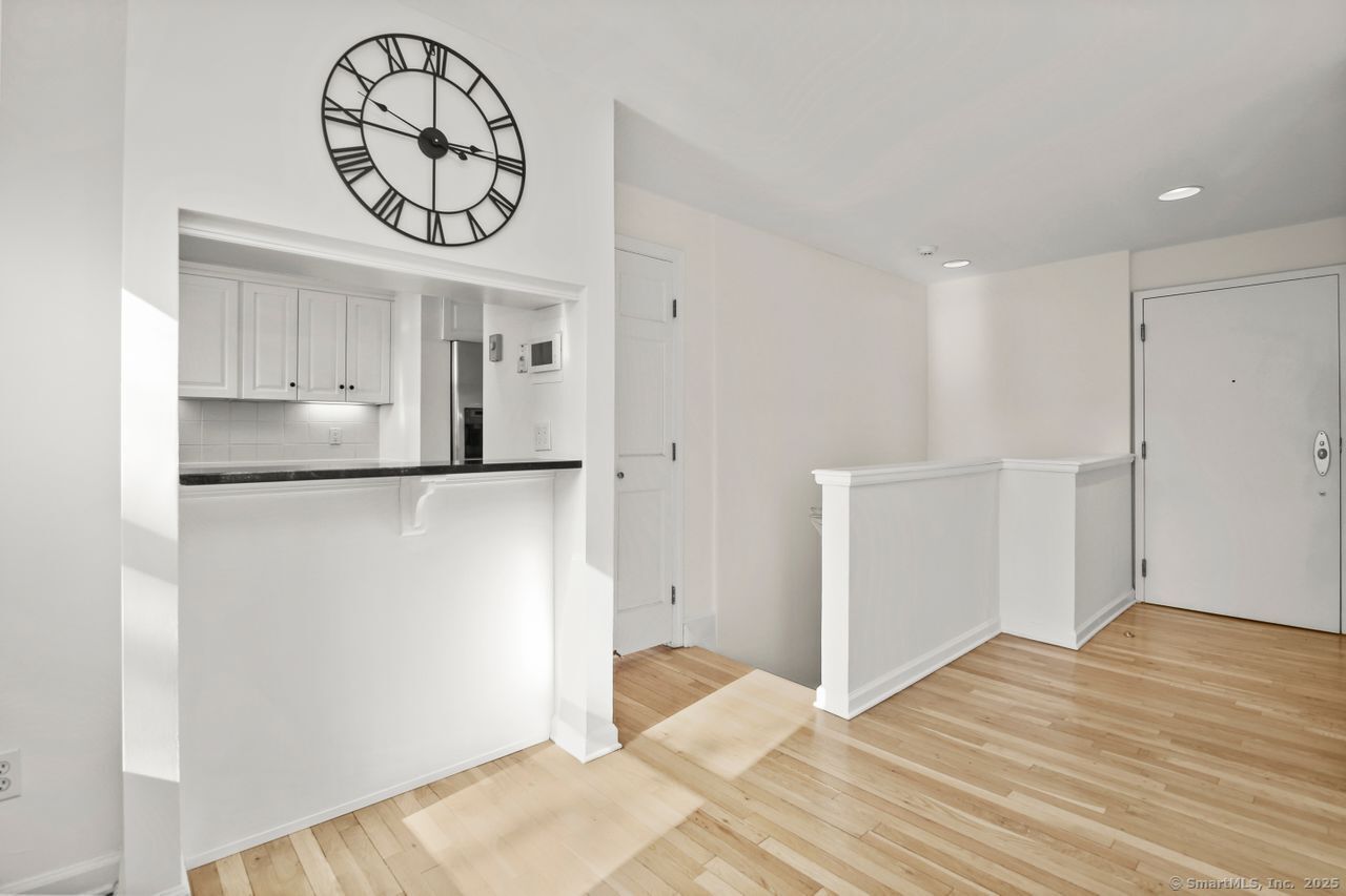 15 lafayette Court 1B