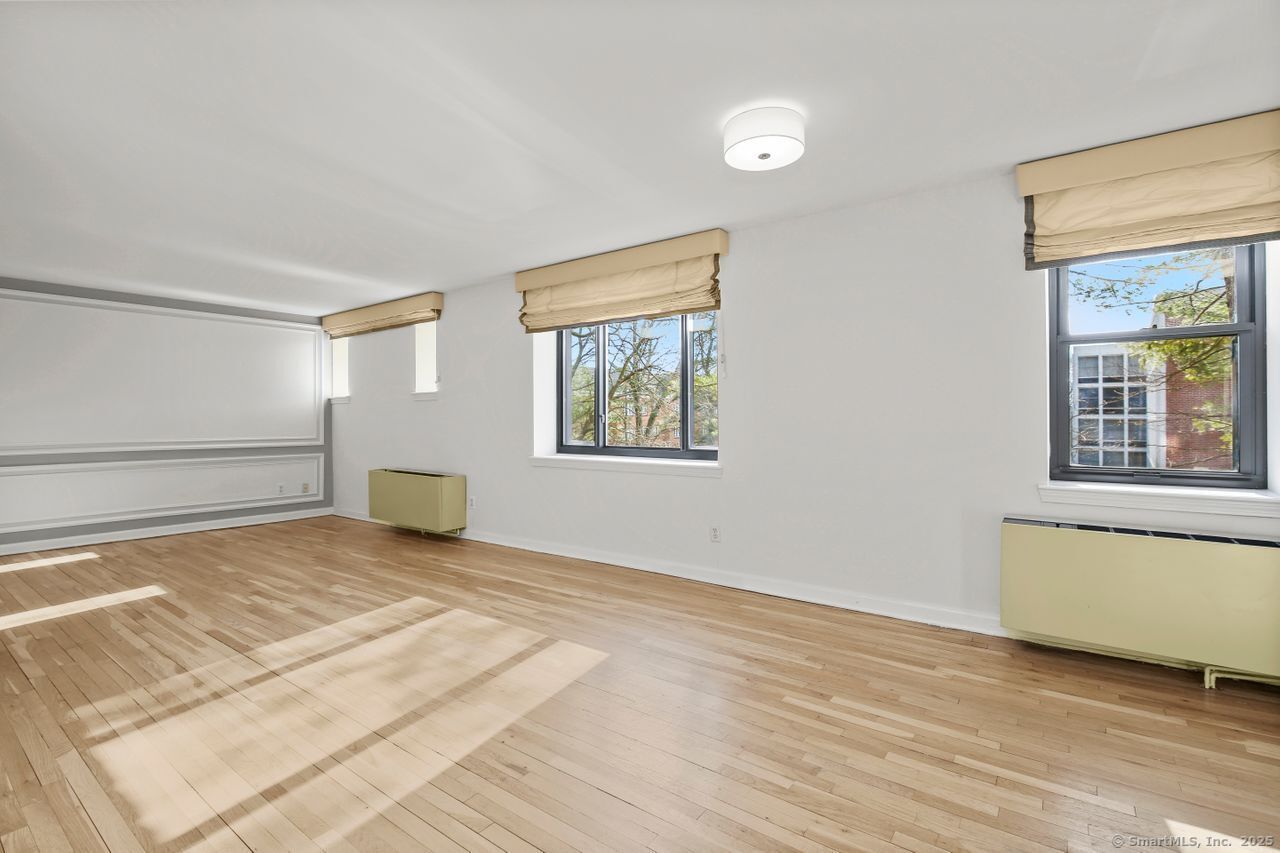 15 lafayette Court 1B