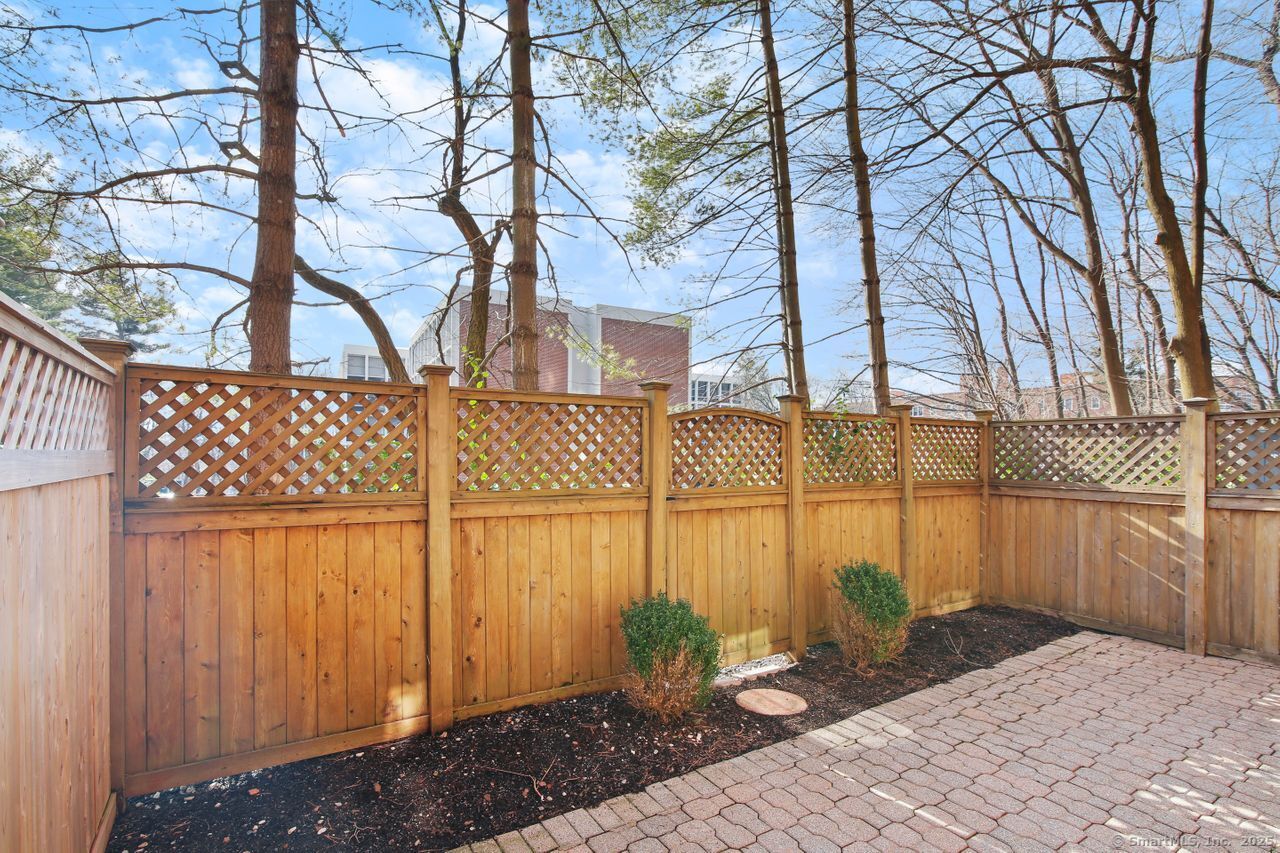 15 lafayette Court 1B