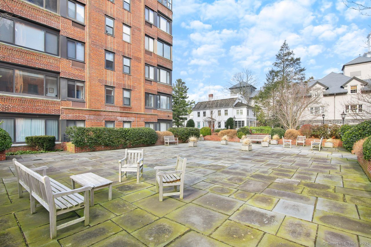 15 lafayette Court 1B