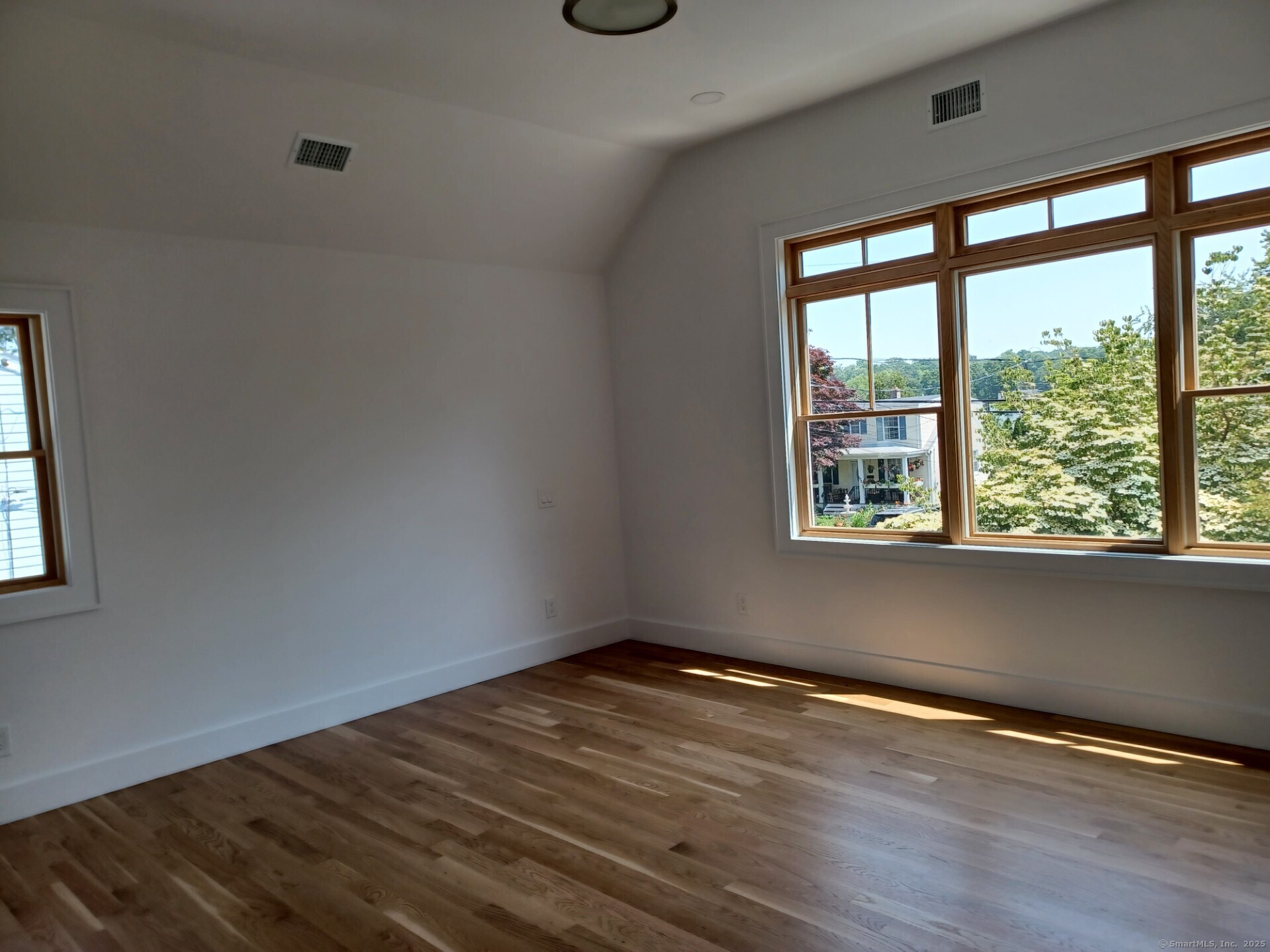 105 Houston Terrace