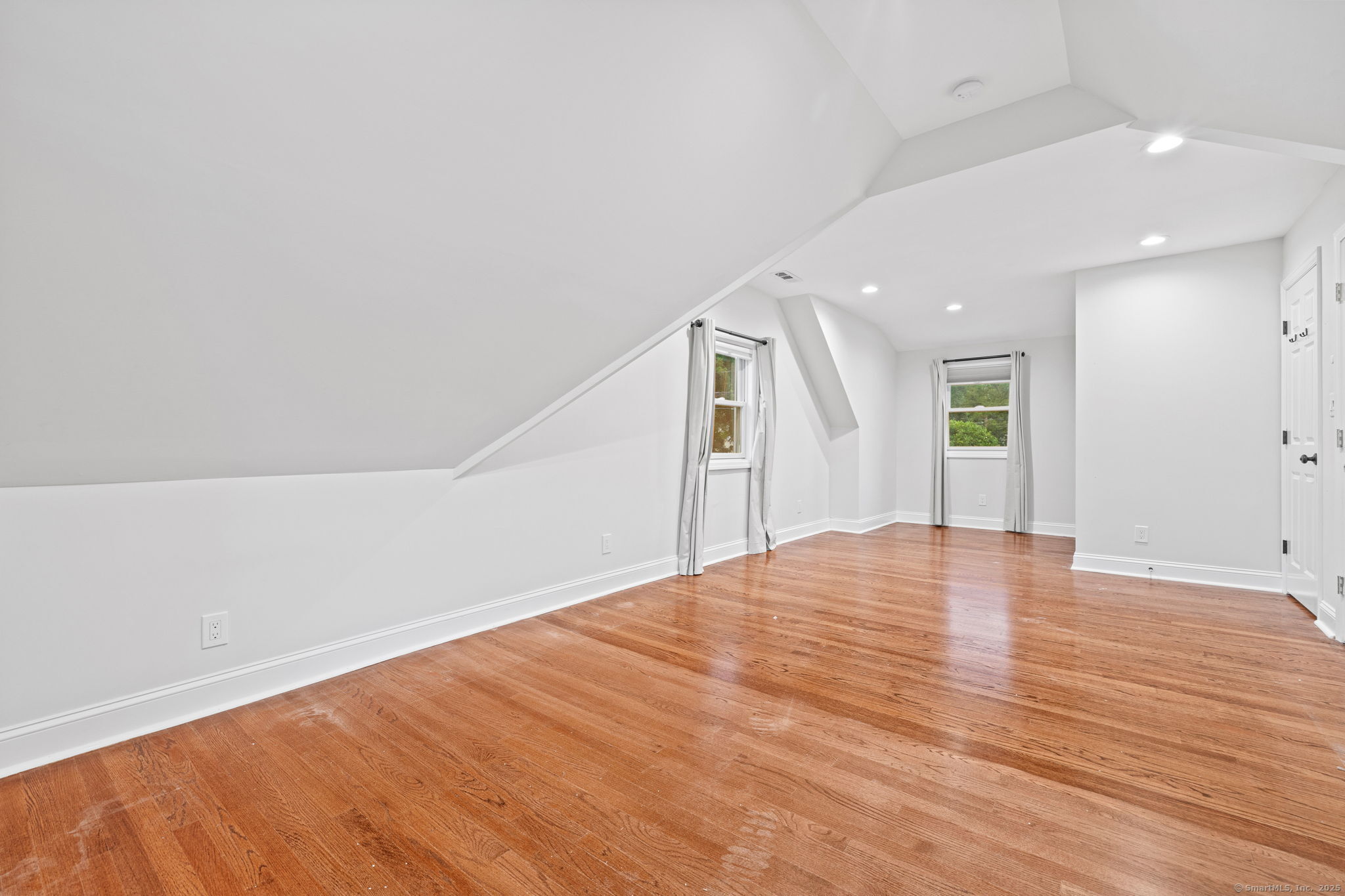 300 Soundview Avenue