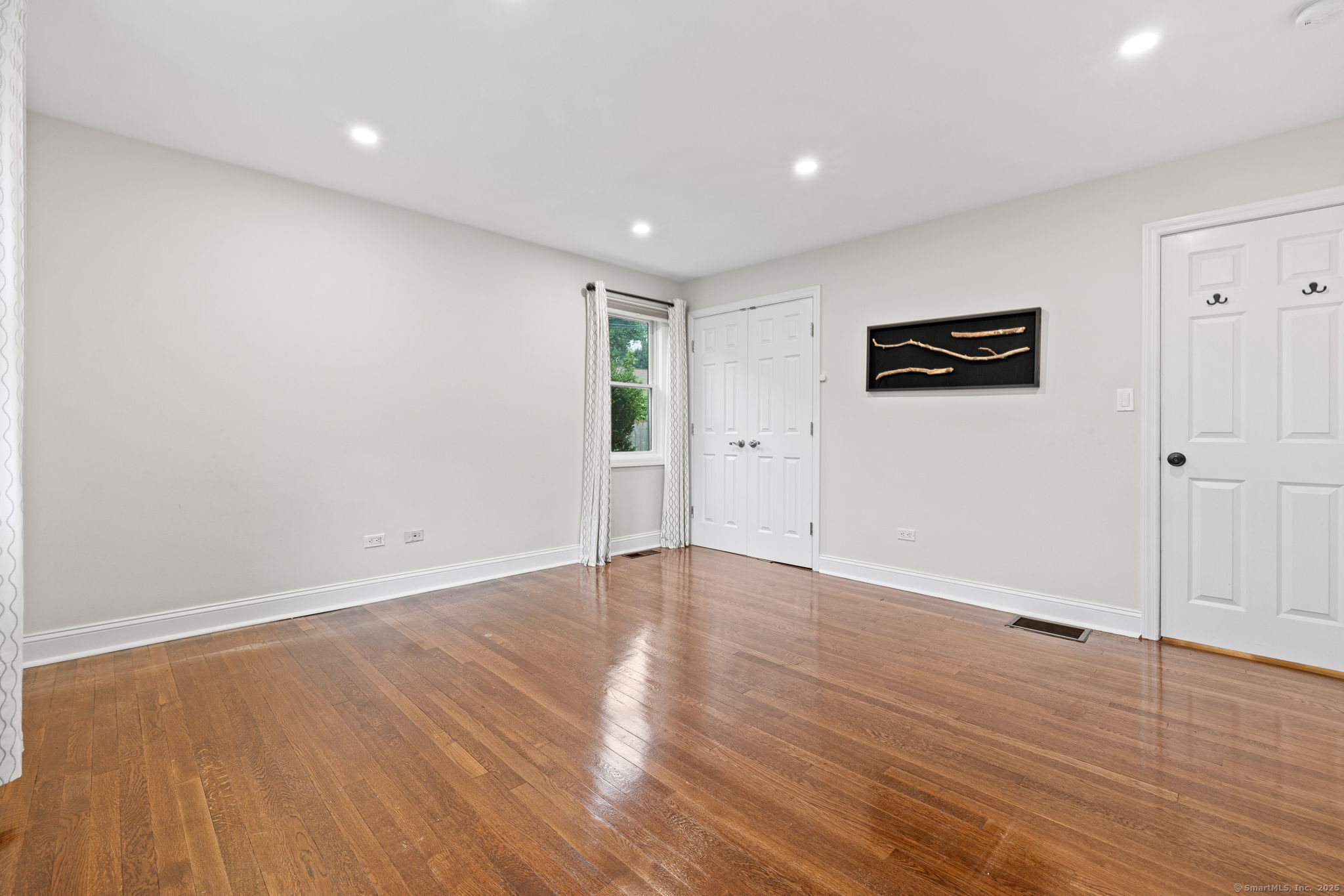 300 Soundview Avenue