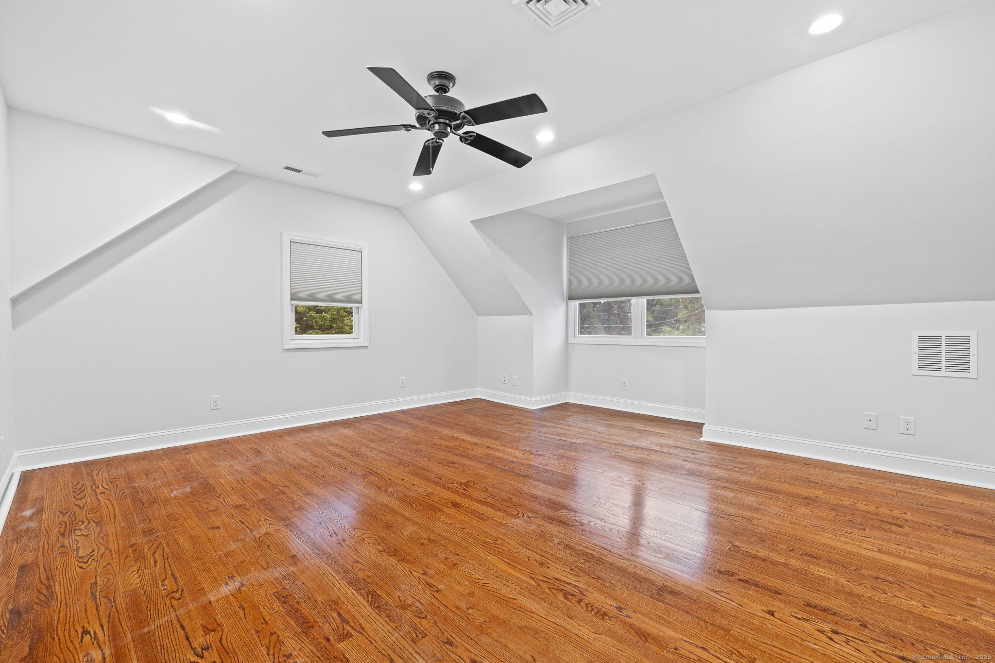 300 Soundview Avenue