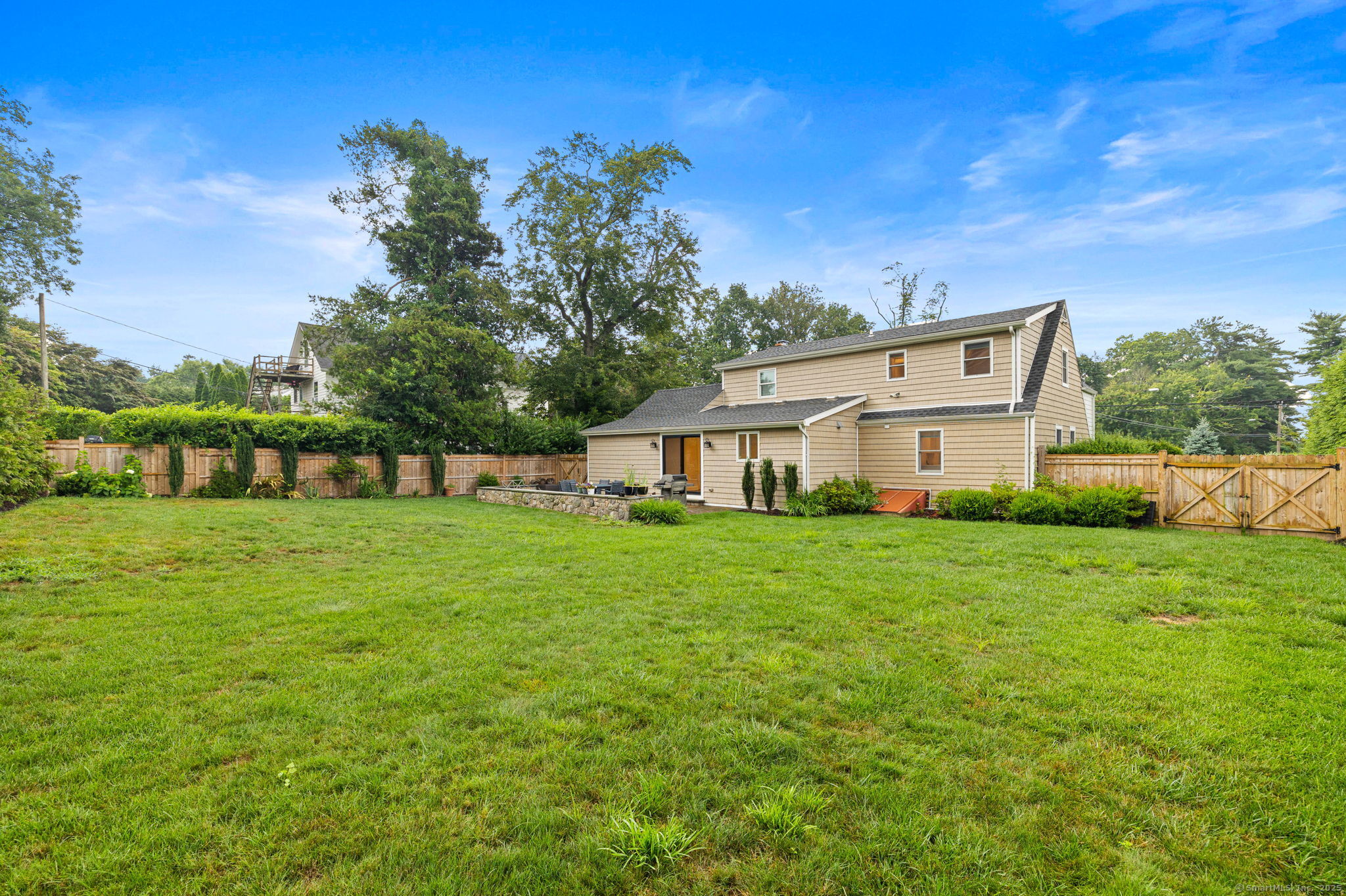 300 Soundview Avenue