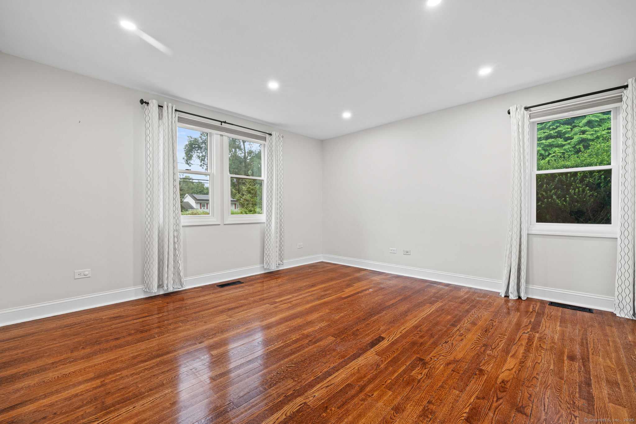 300 Soundview Avenue