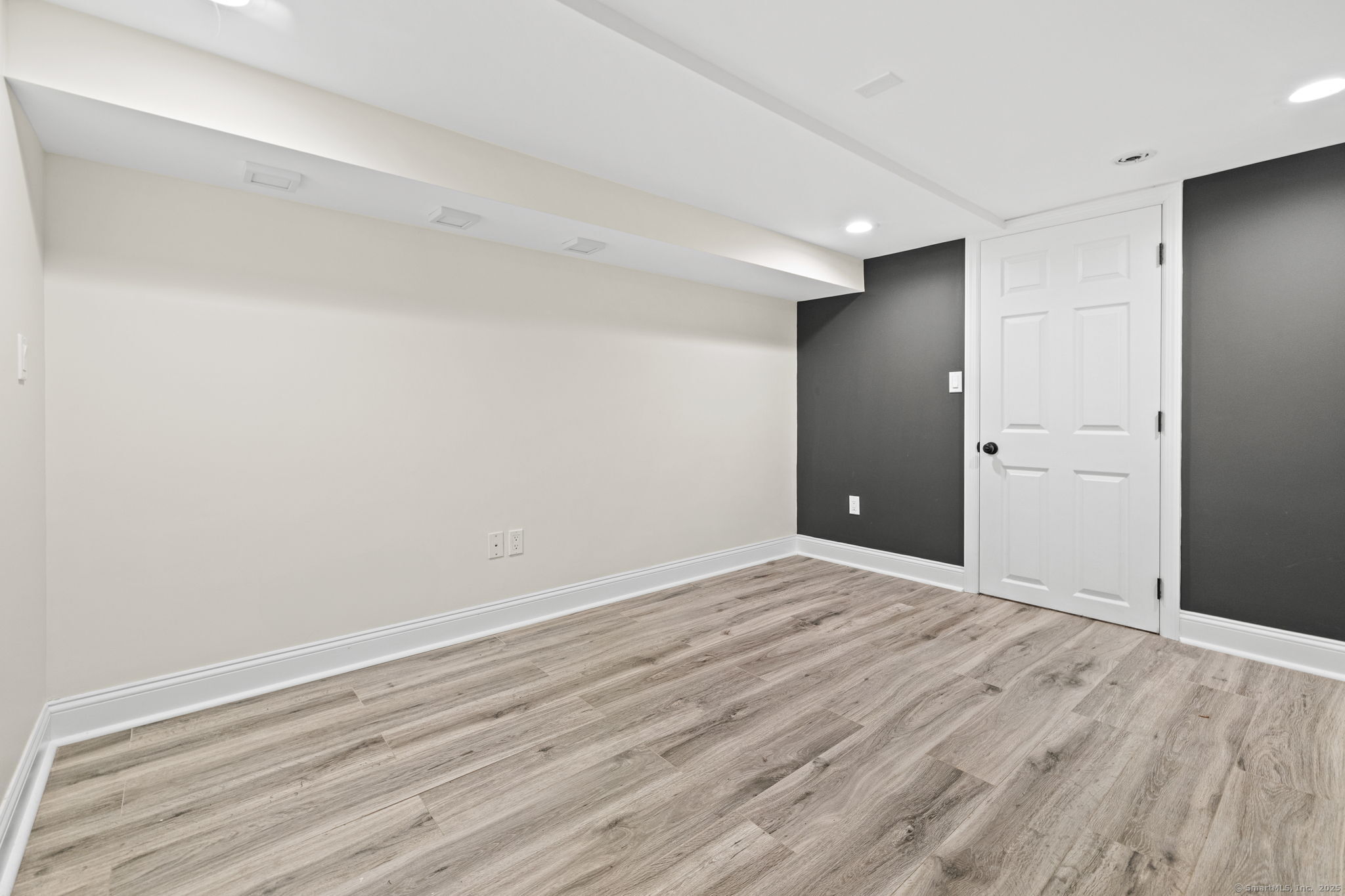 300 Soundview Avenue