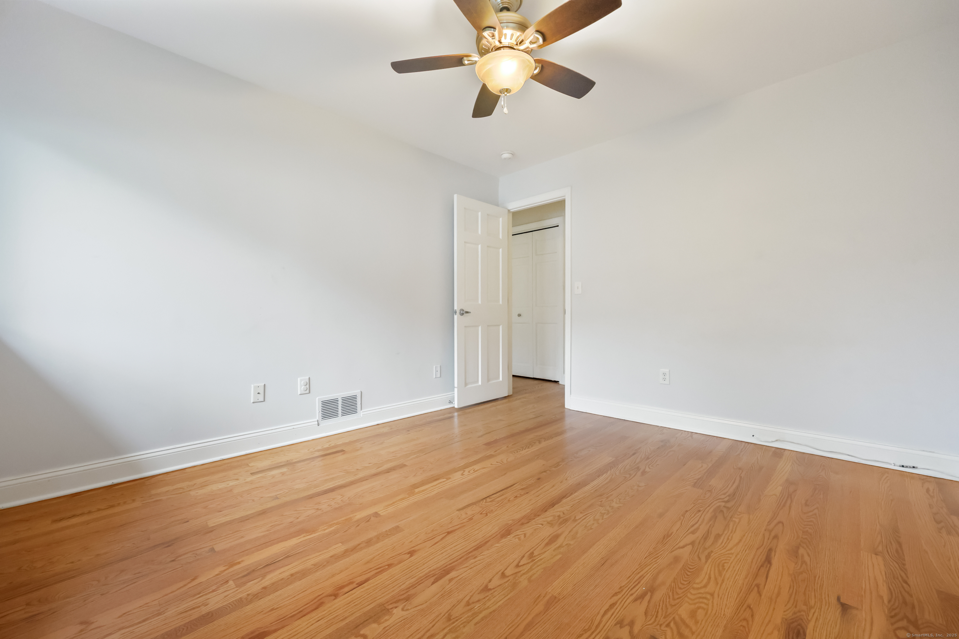 75 Cos Cob Avenue APT 10