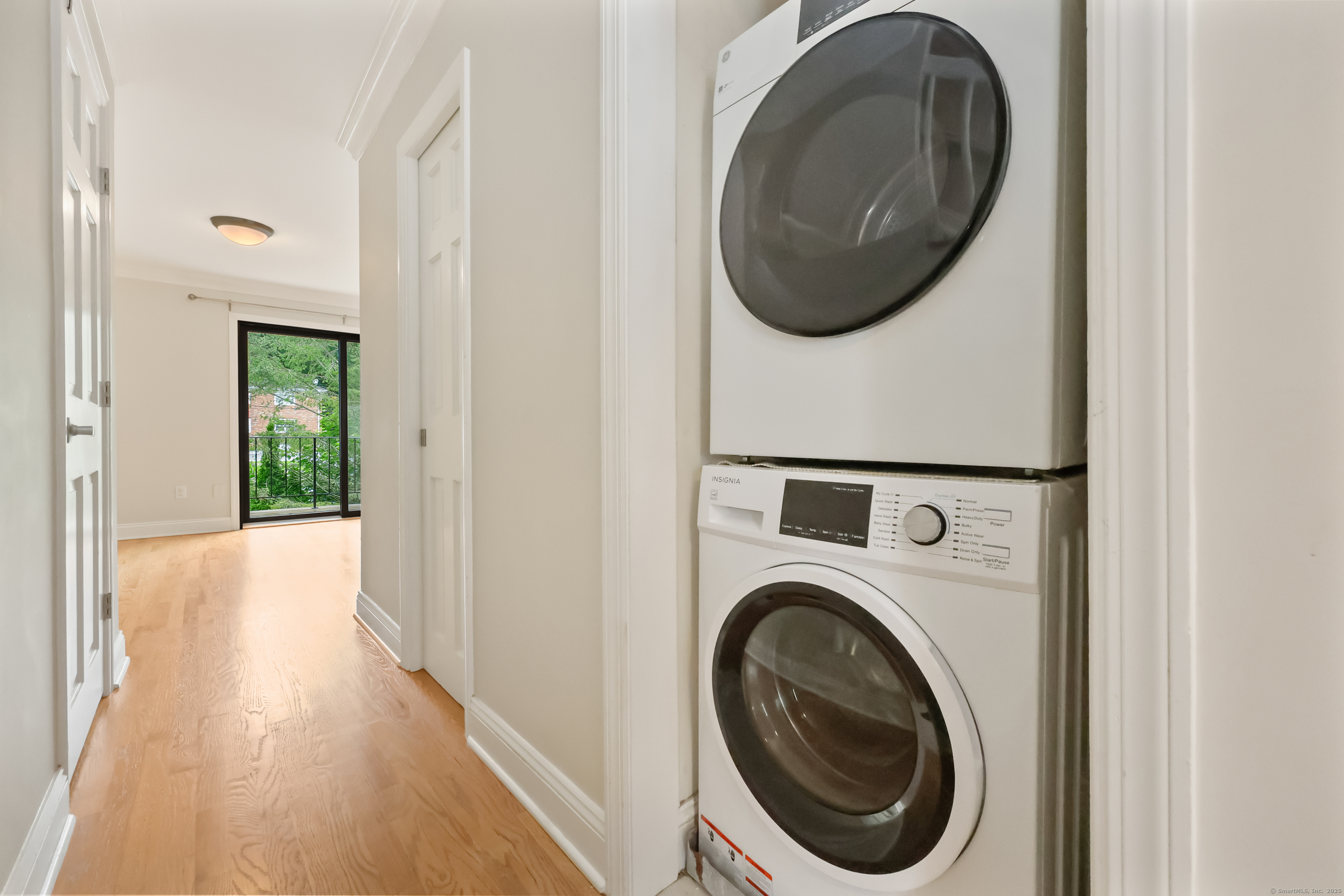 75 Cos Cob Avenue APT 10