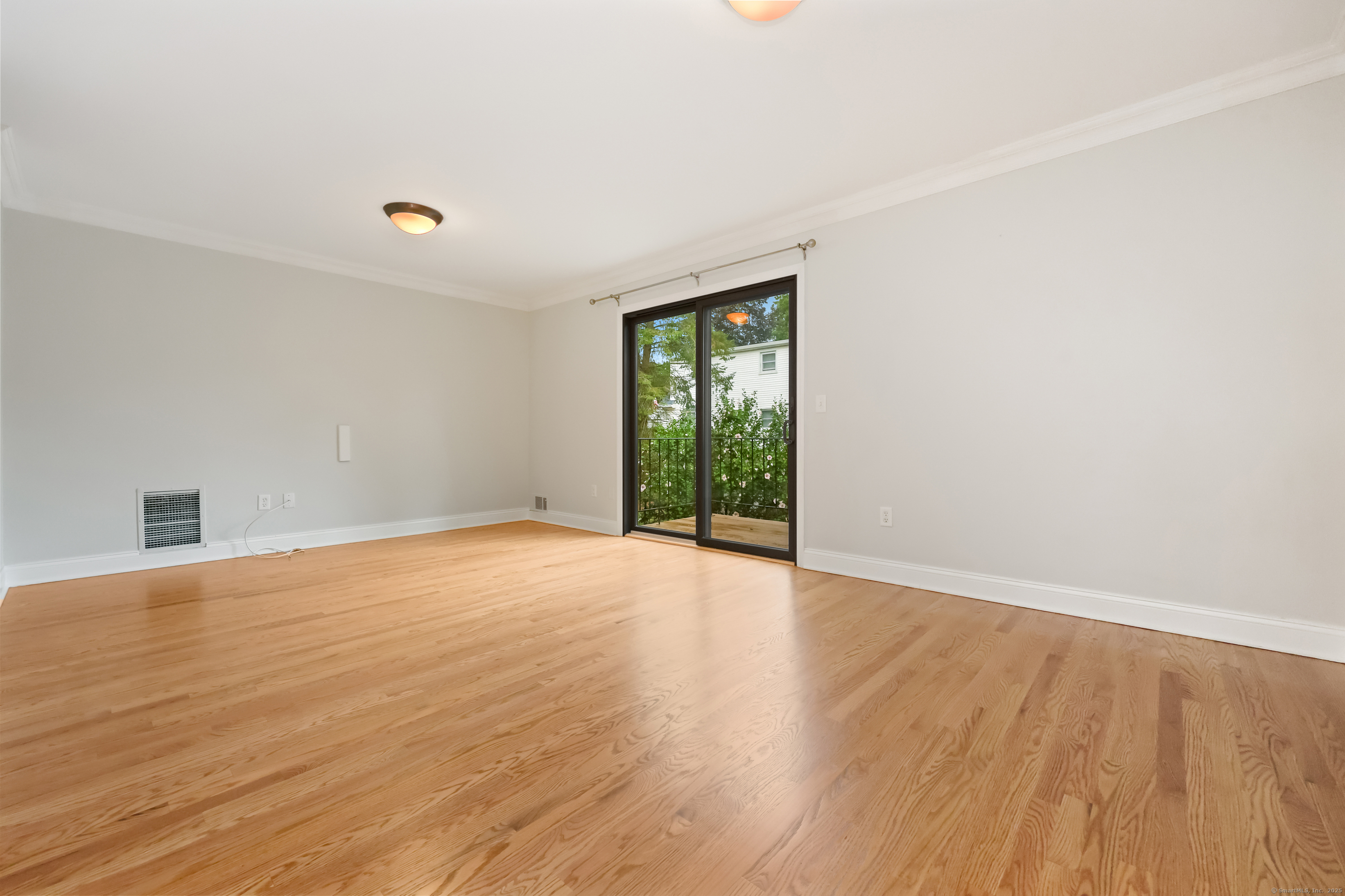 75 Cos Cob Avenue APT 10