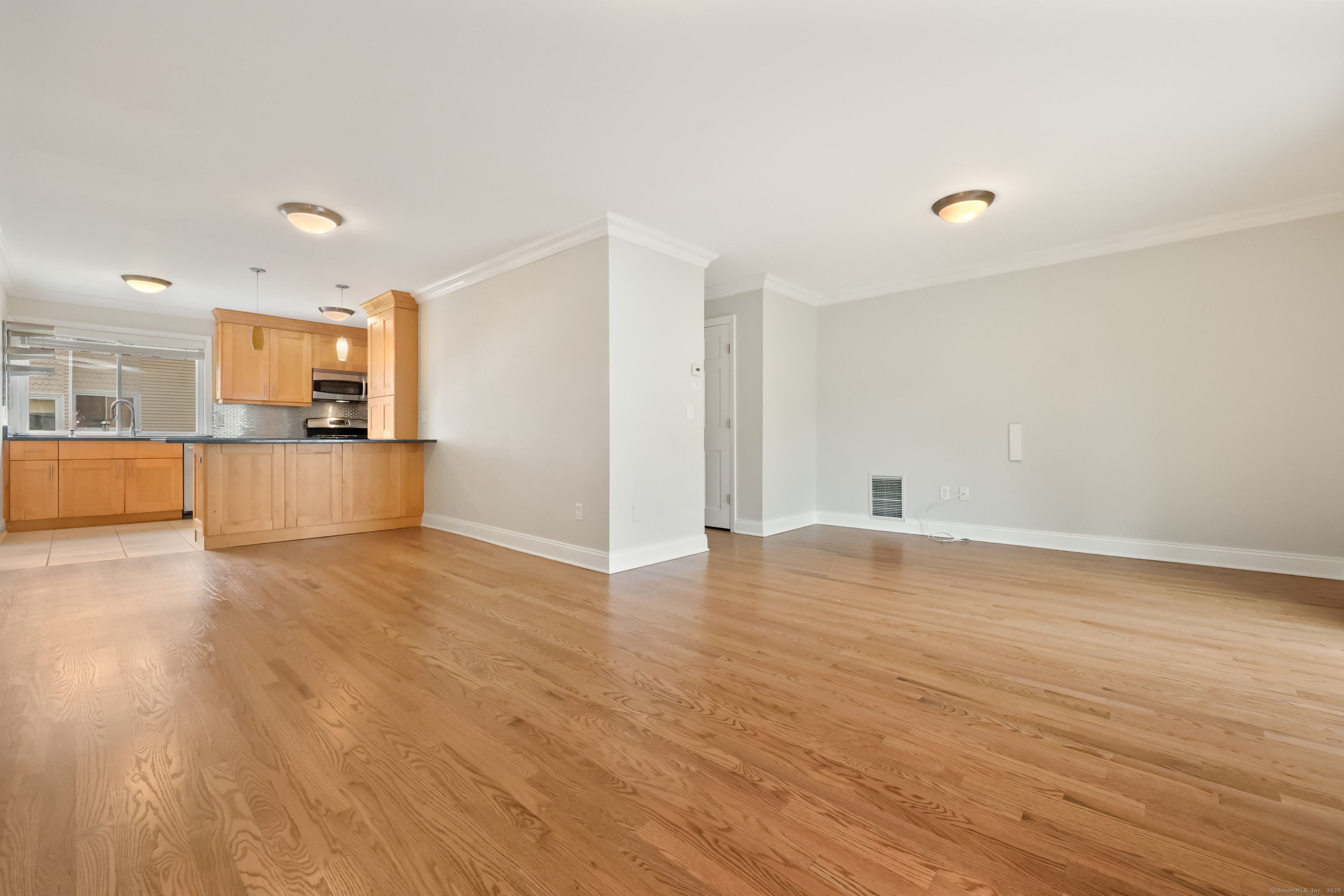 75 Cos Cob Avenue APT 10