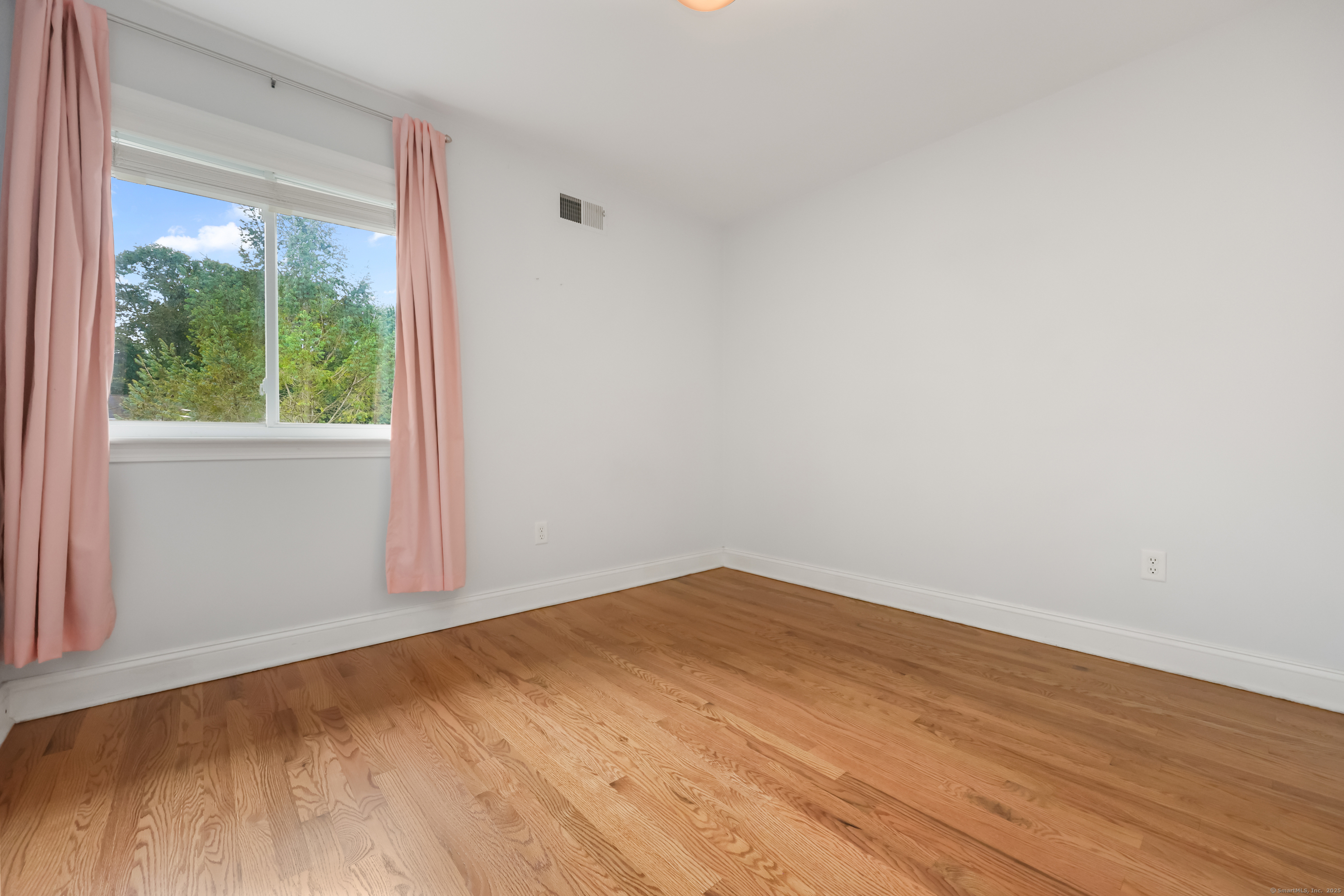 75 Cos Cob Avenue APT 10