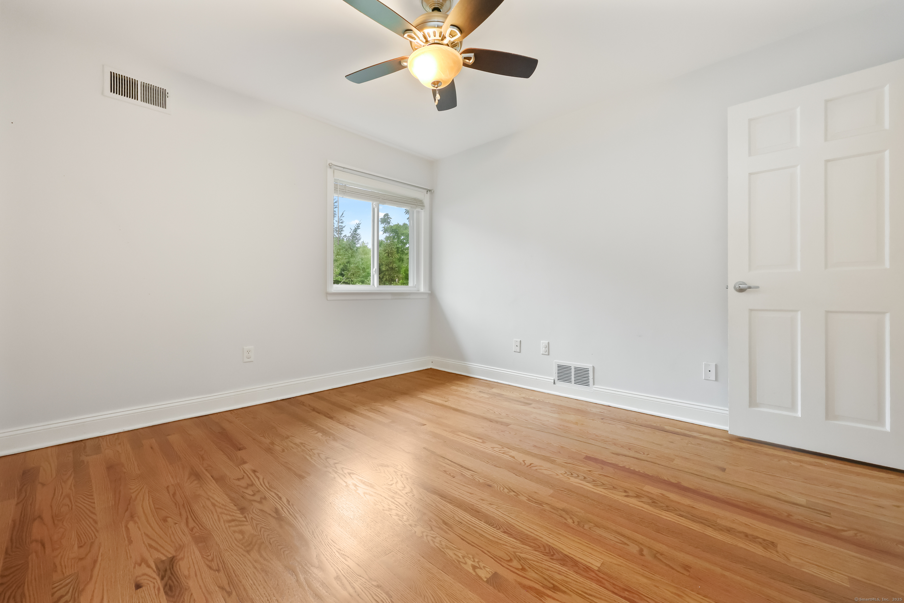 75 Cos Cob Avenue APT 10
