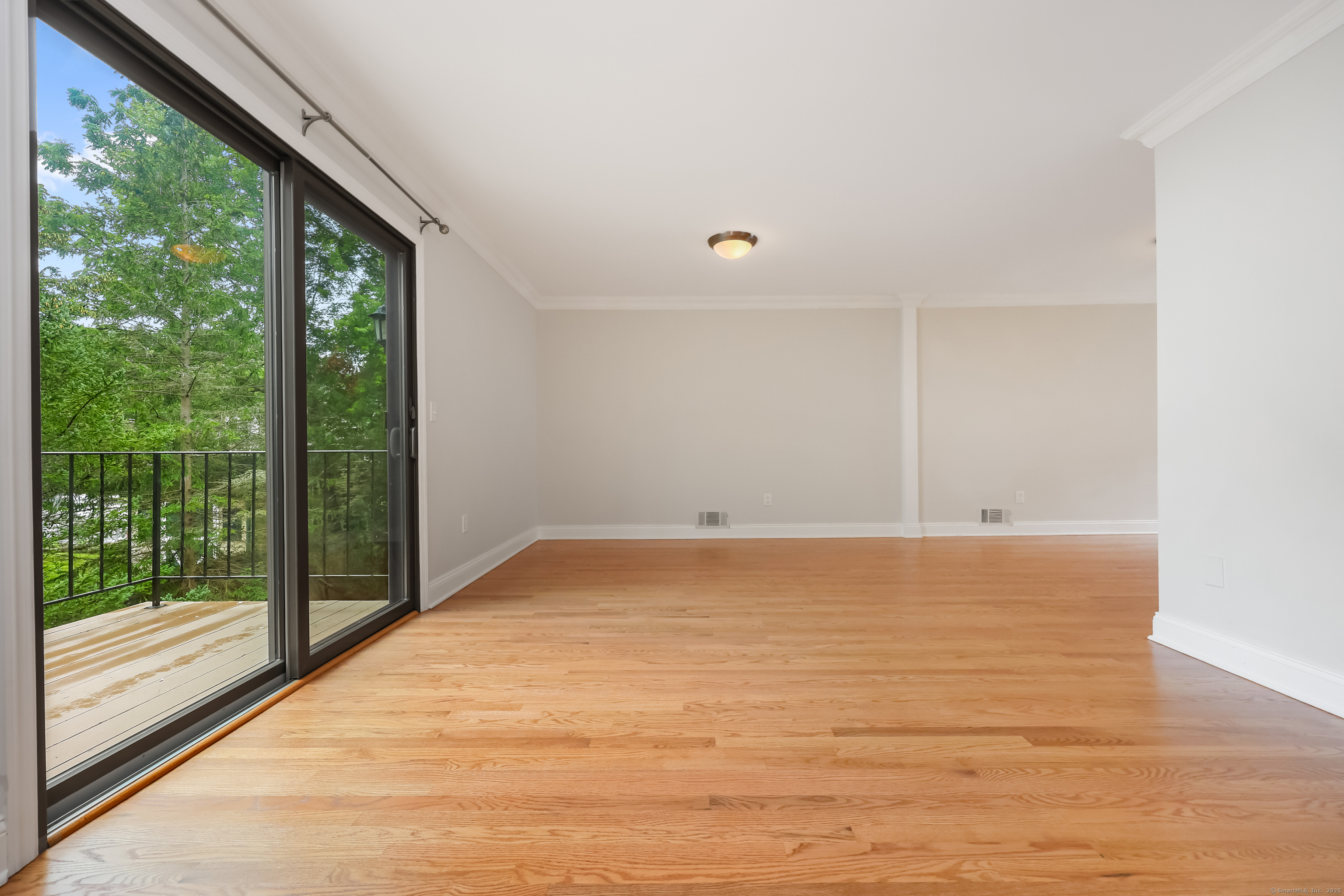 75 Cos Cob Avenue APT 10