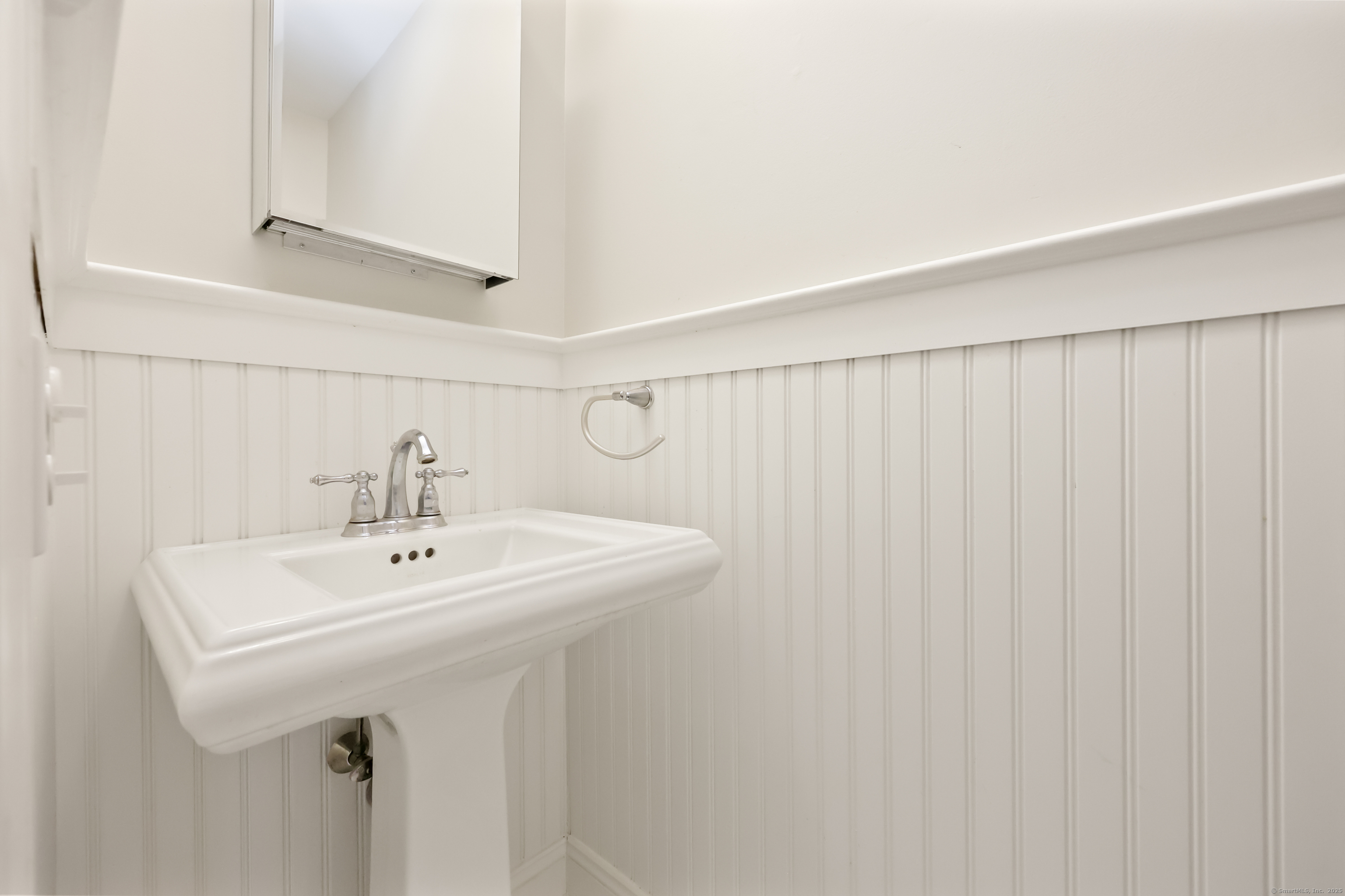 75 Cos Cob Avenue APT 10