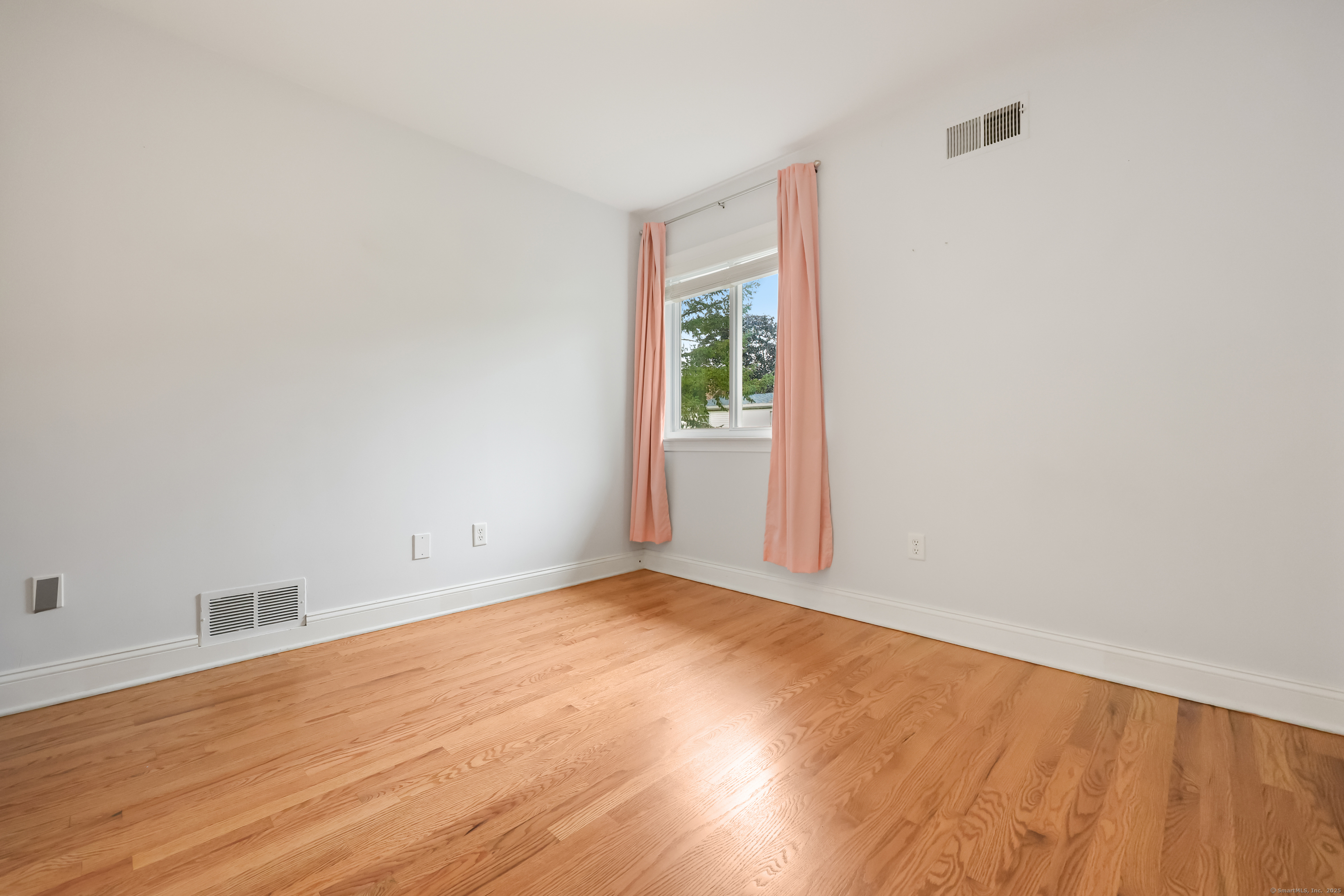 75 Cos Cob Avenue APT 10