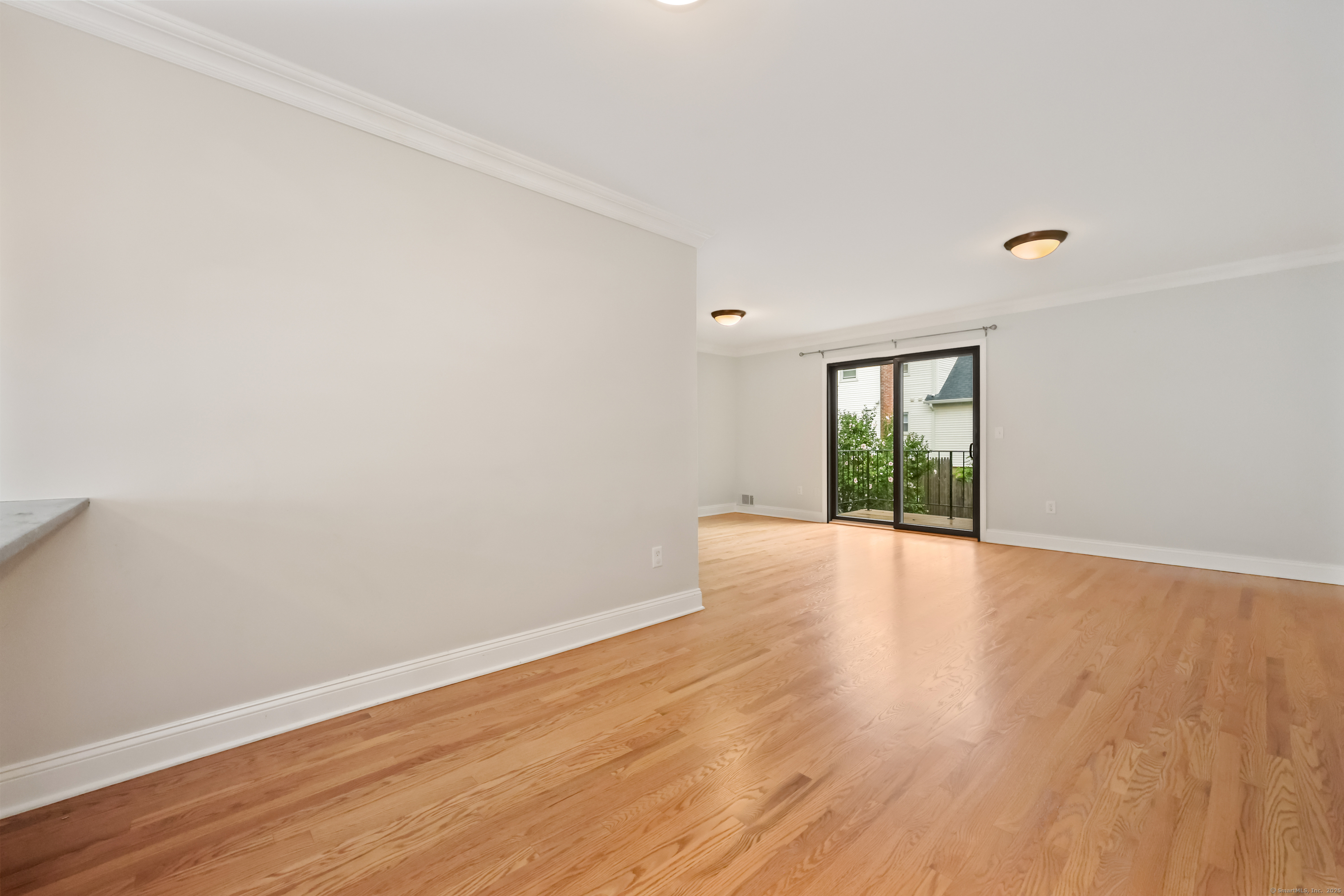 75 Cos Cob Avenue APT 10