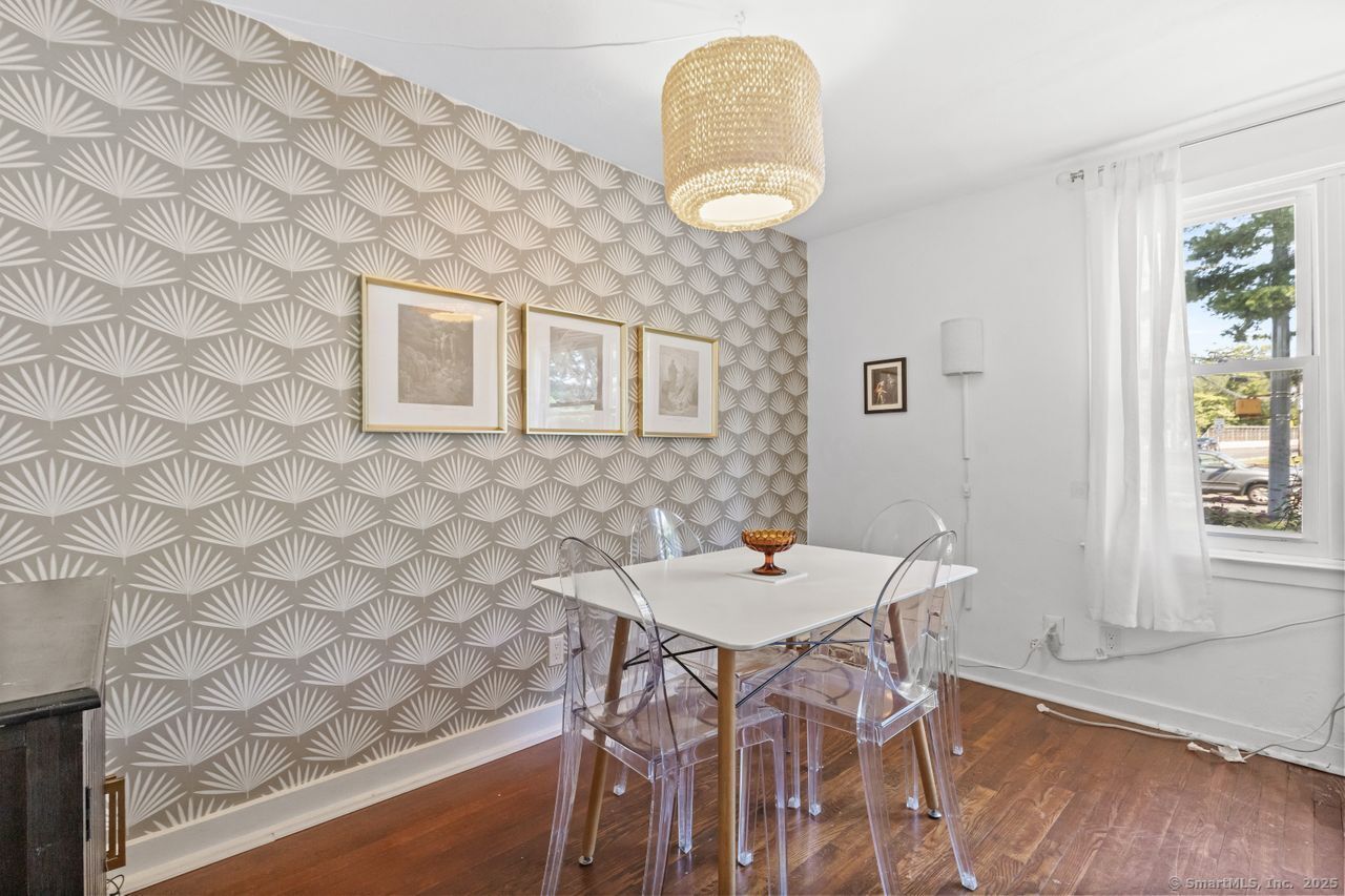 1078 East Main Street APT 2