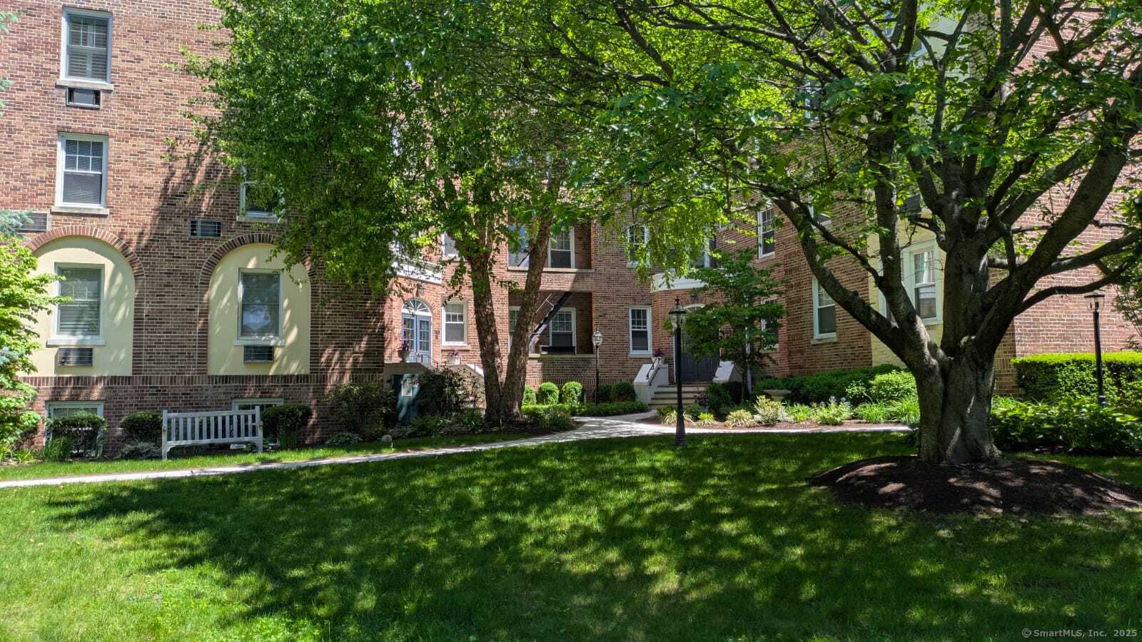 169 Mason Street APT 4D