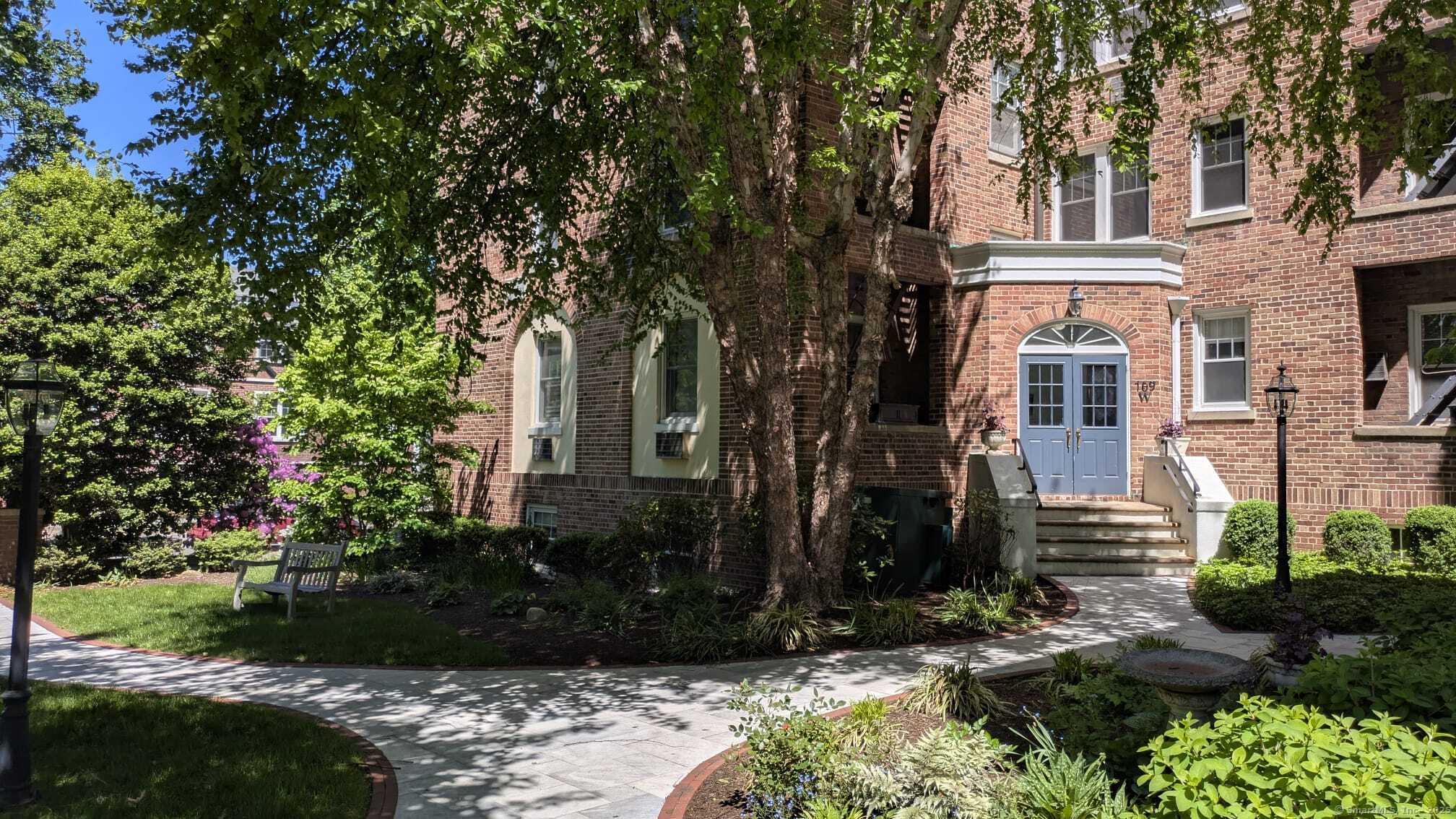 169 Mason Street APT 4D