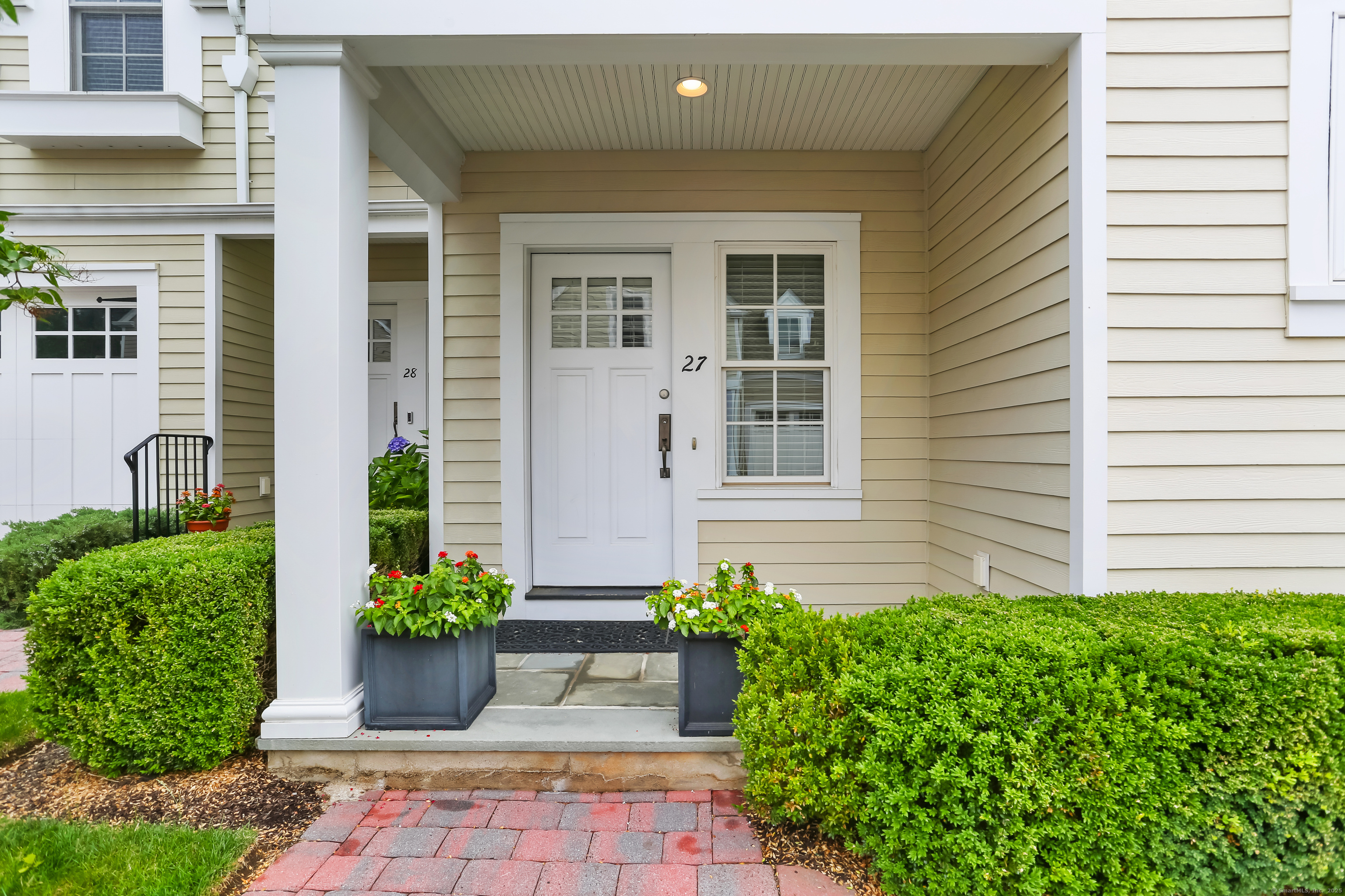 77 Havemeyer Lane 27